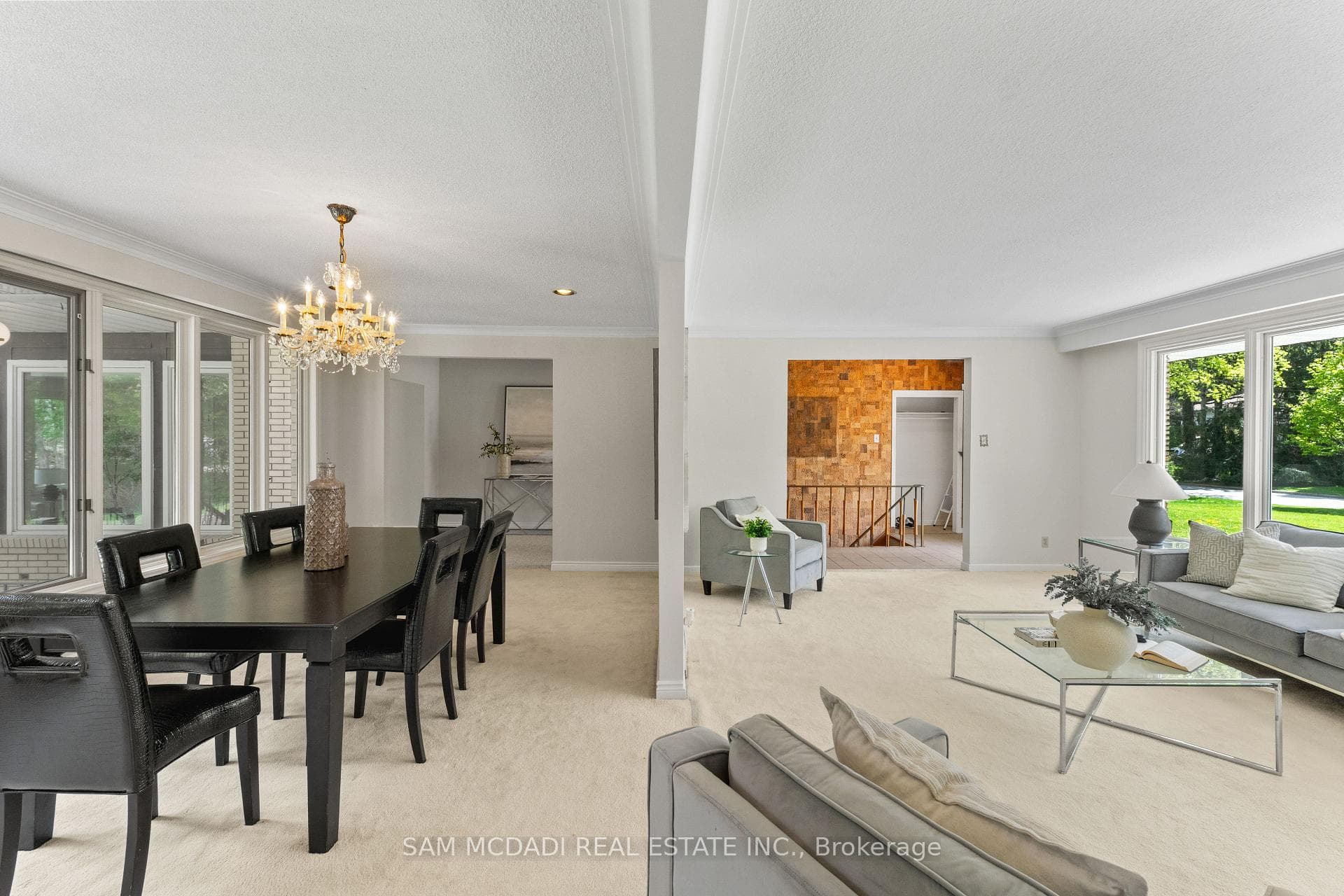 521 Vanessa Crescent photo 7
