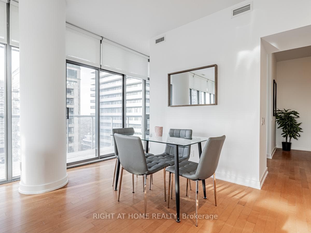 33 Charles Street Unit 2907 photo 15