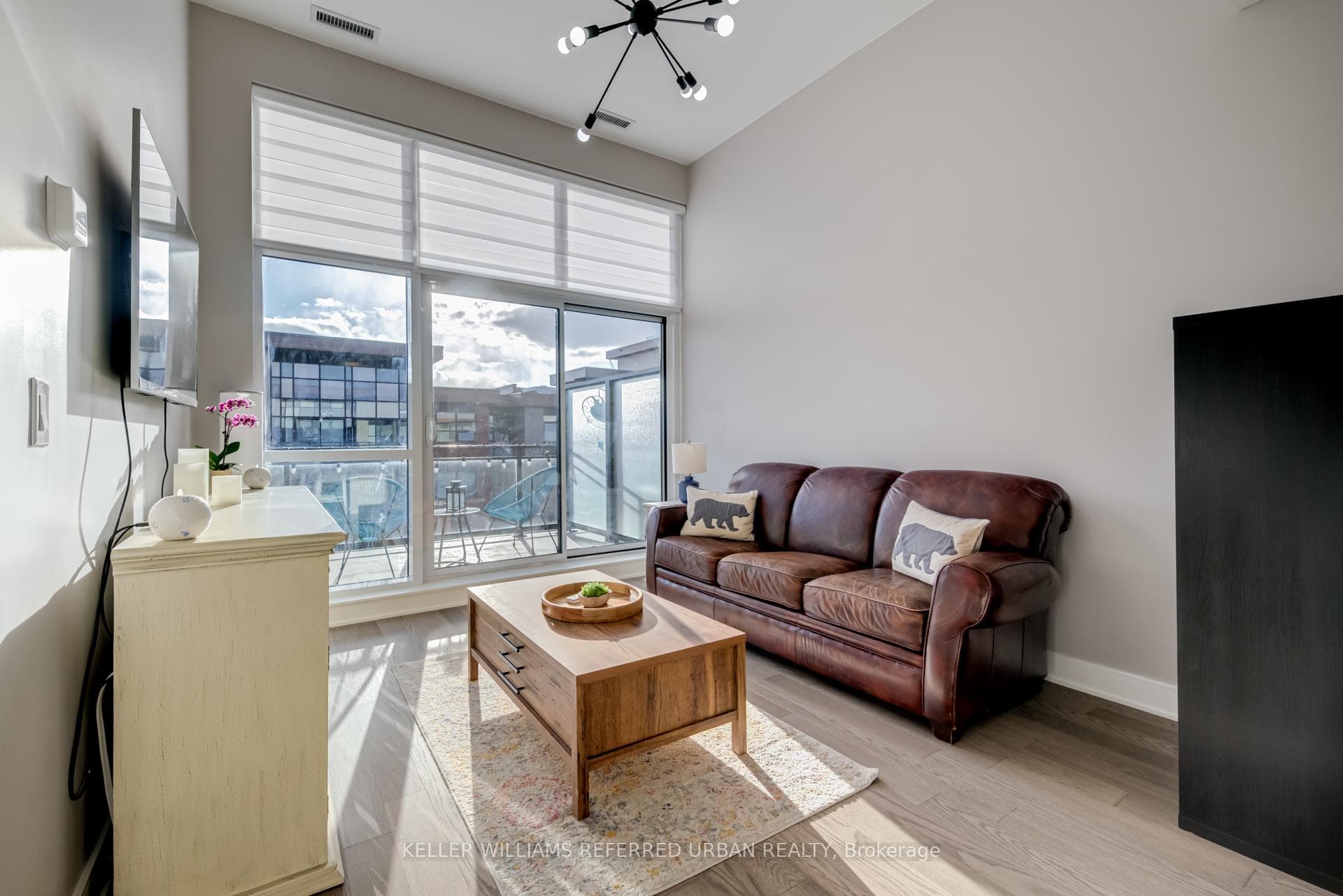 1575 Lakeshore Road Unit 432 photo 10