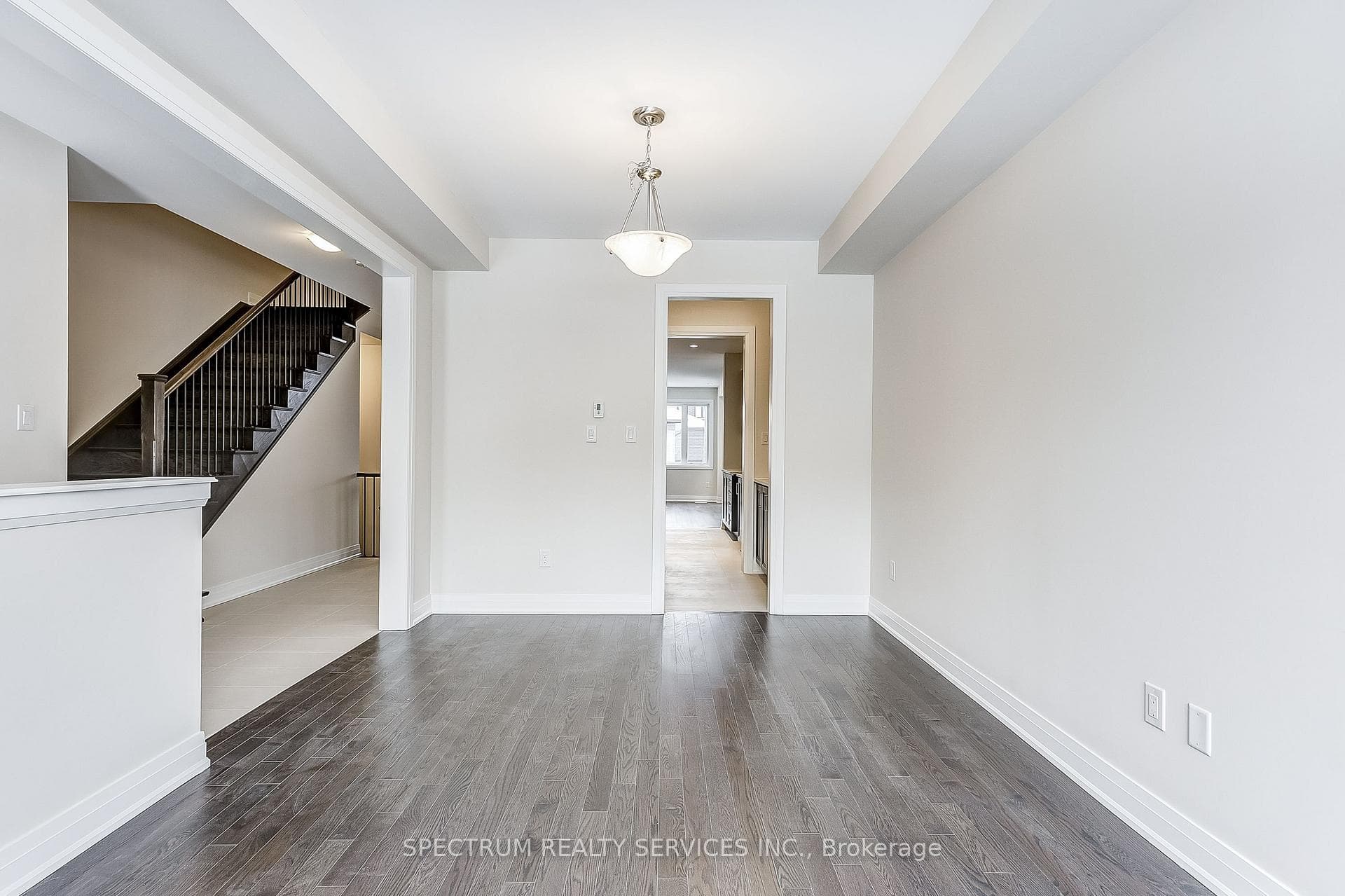 13 John Rolph Street photo 8