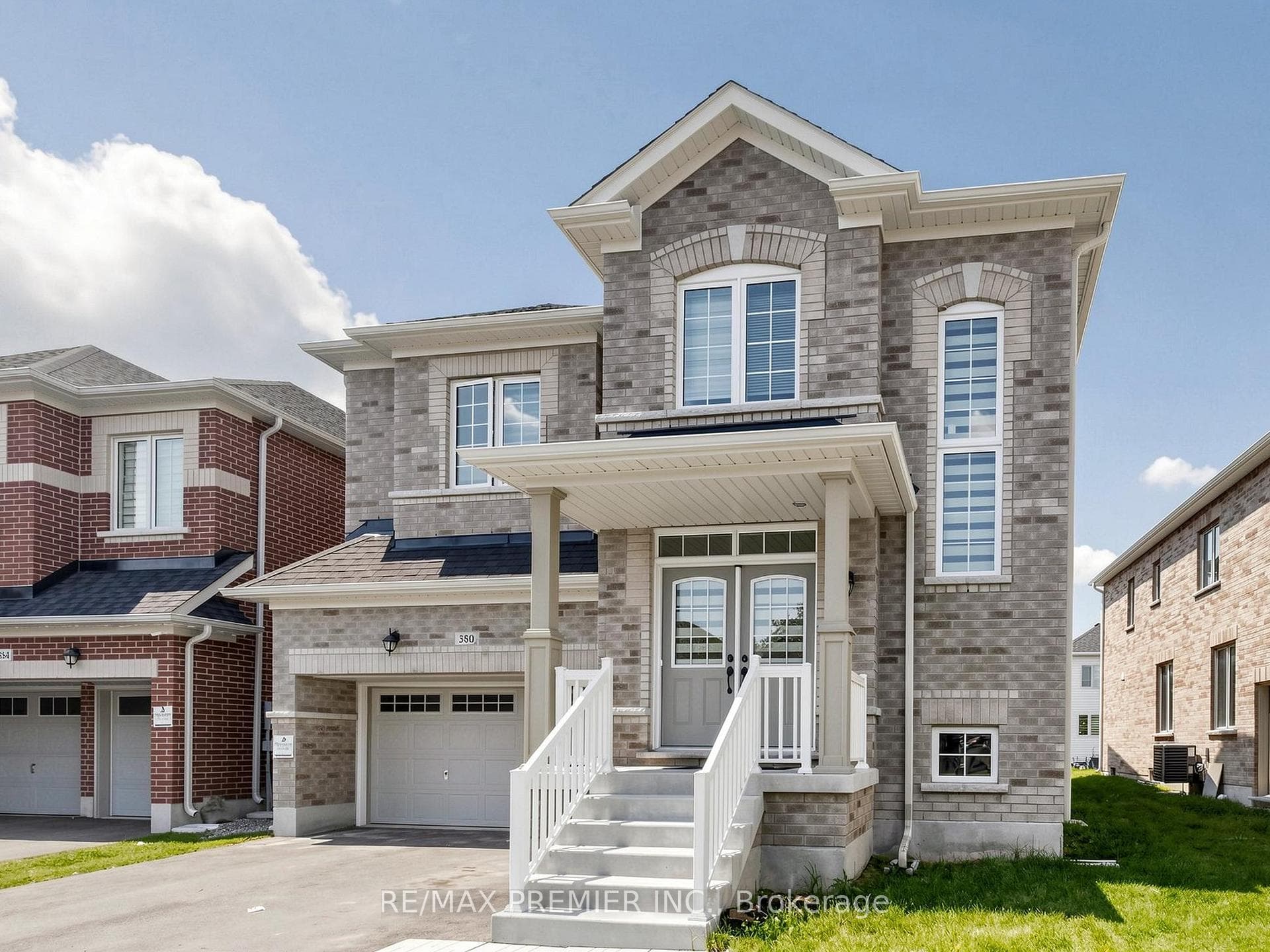 380 Leanne Lane photo 2