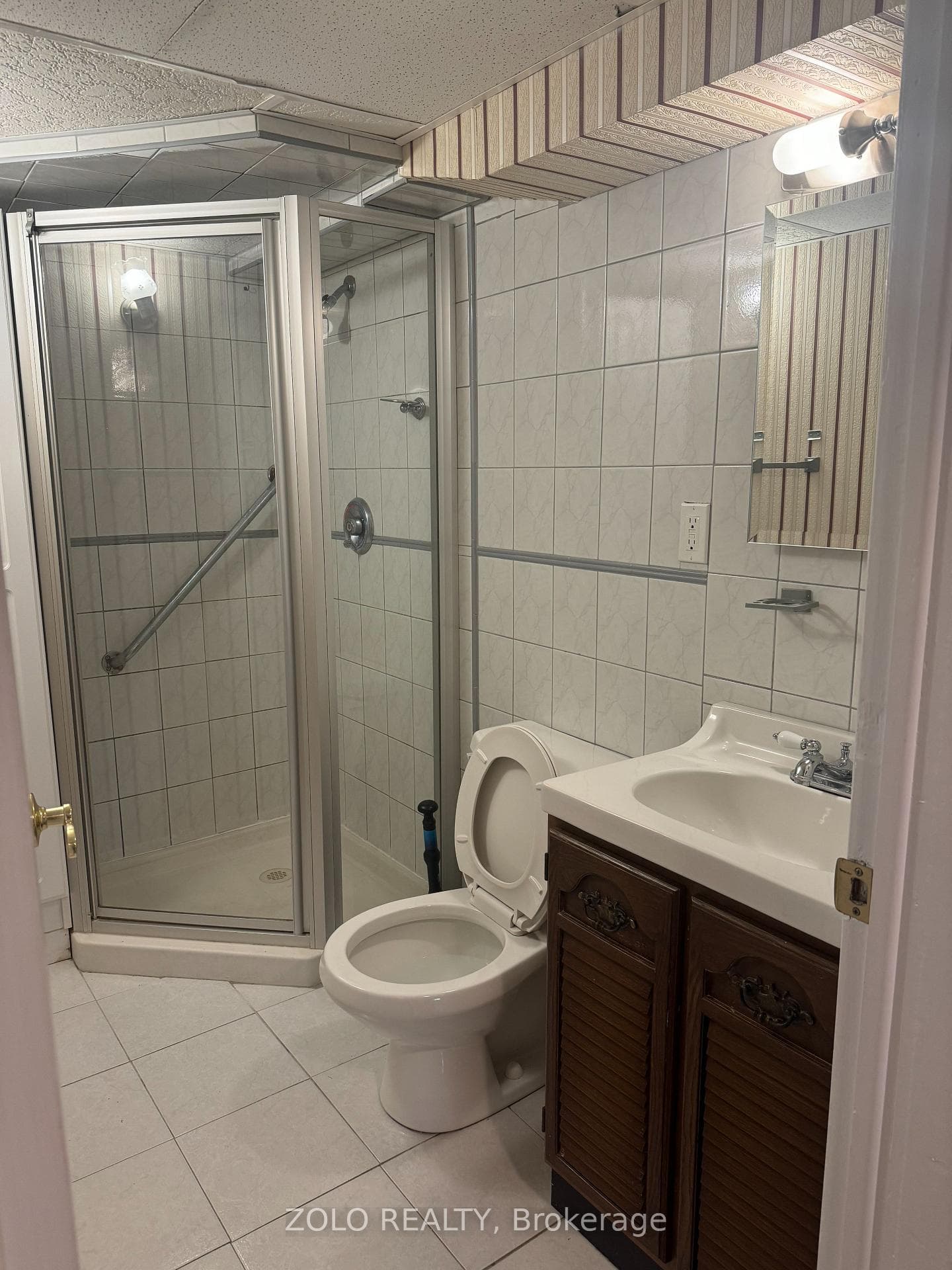 346 Wenlock Avenue Unit Lower L photo 15