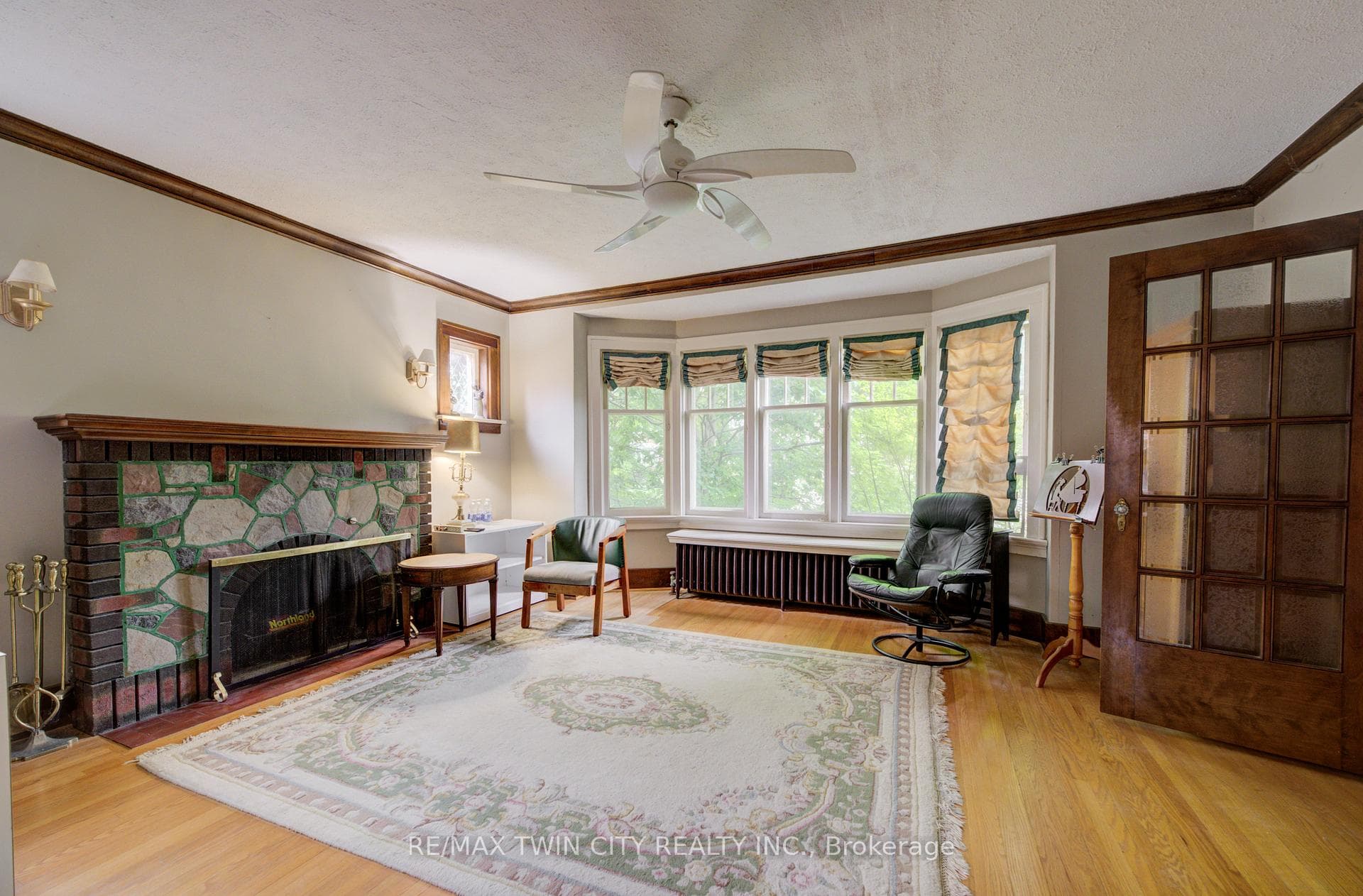 227 Lydia Street photo 7