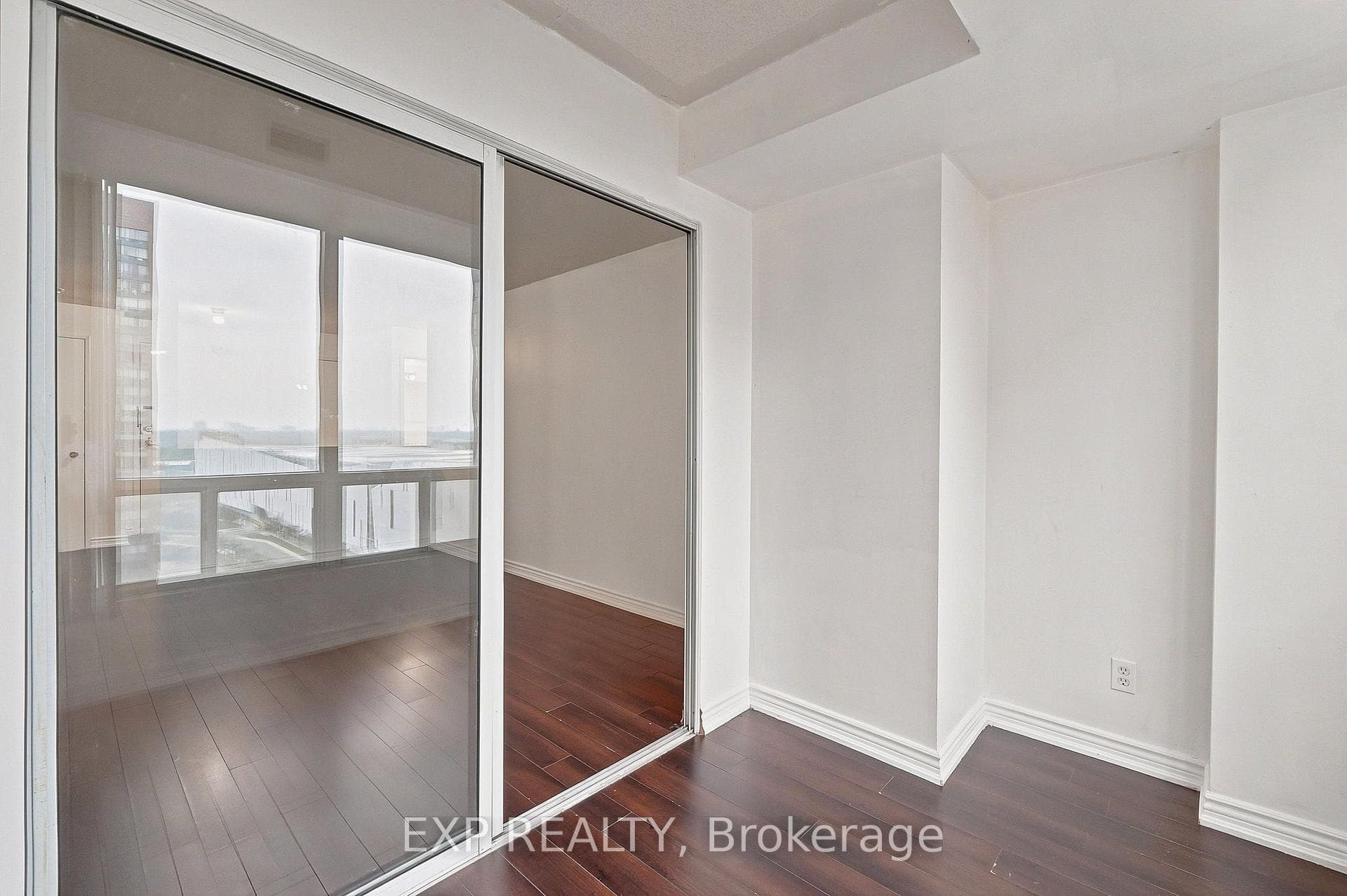 155 Hillcrest Avenue Unit 1114 photo 24