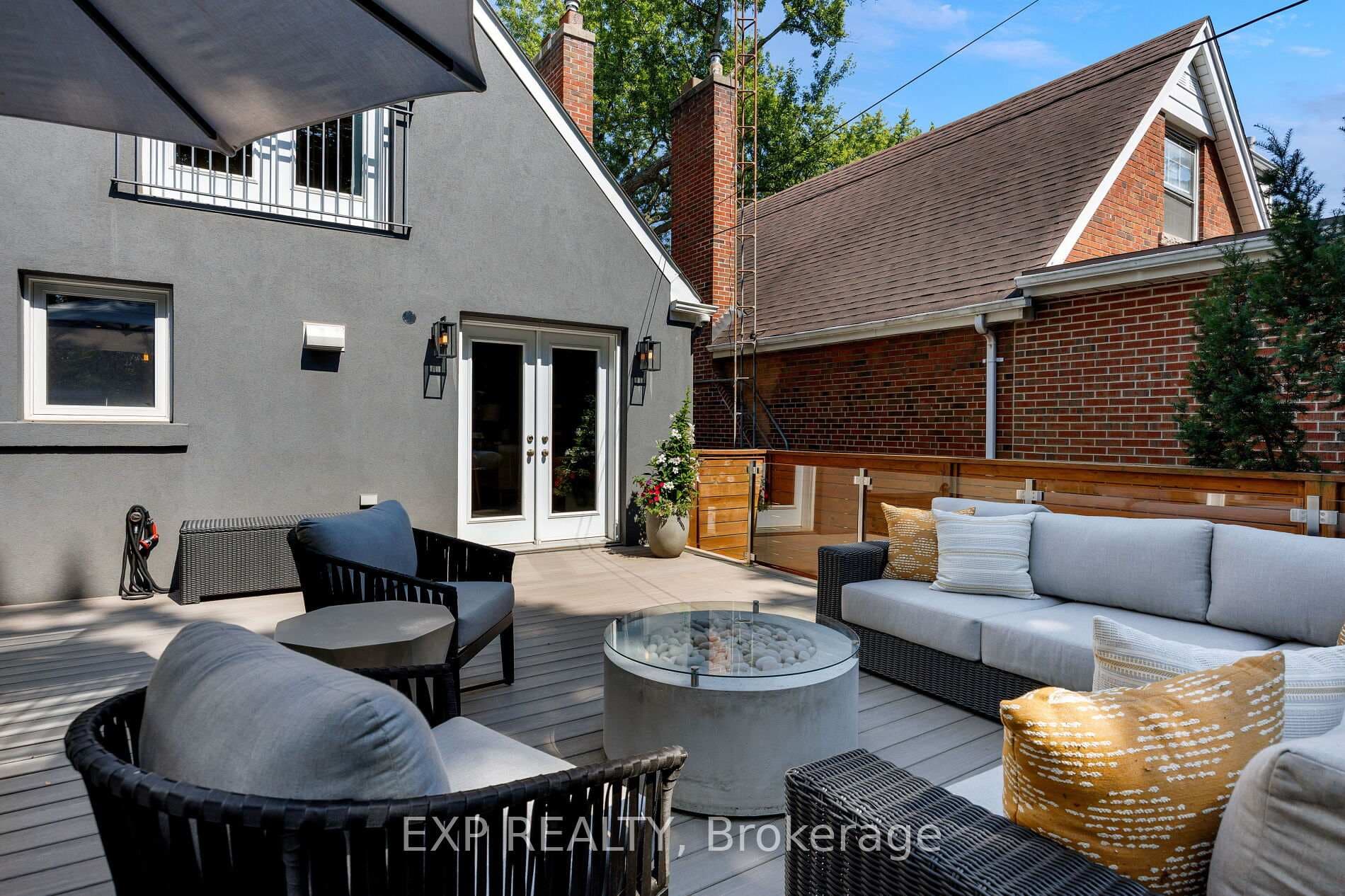 870 Royal York Road photo 22