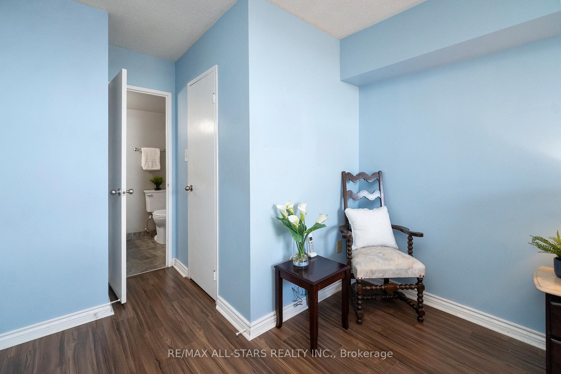 20 Dean Park Road Unit 1016 photo 22