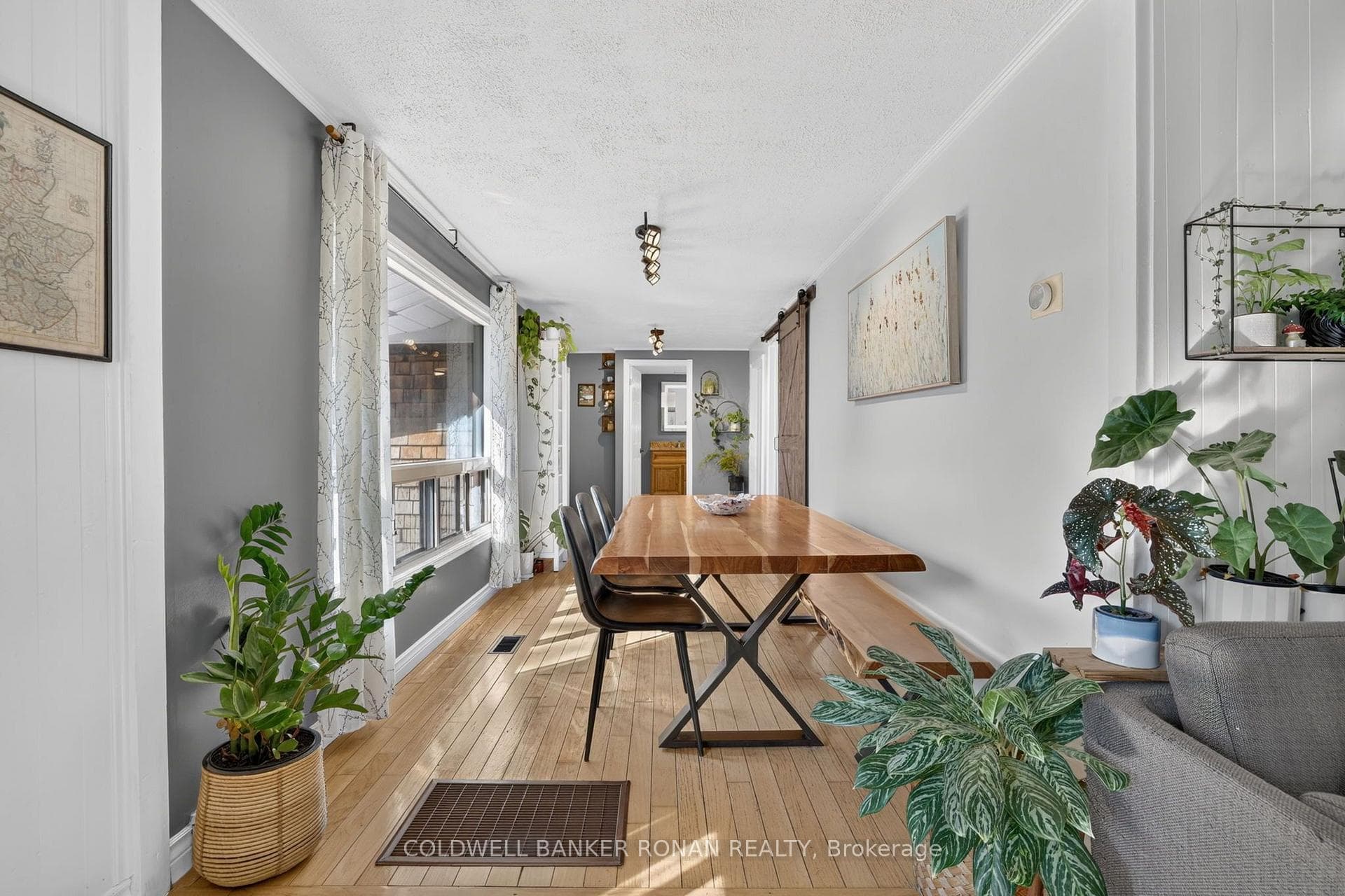 16 Dean Road photo 14