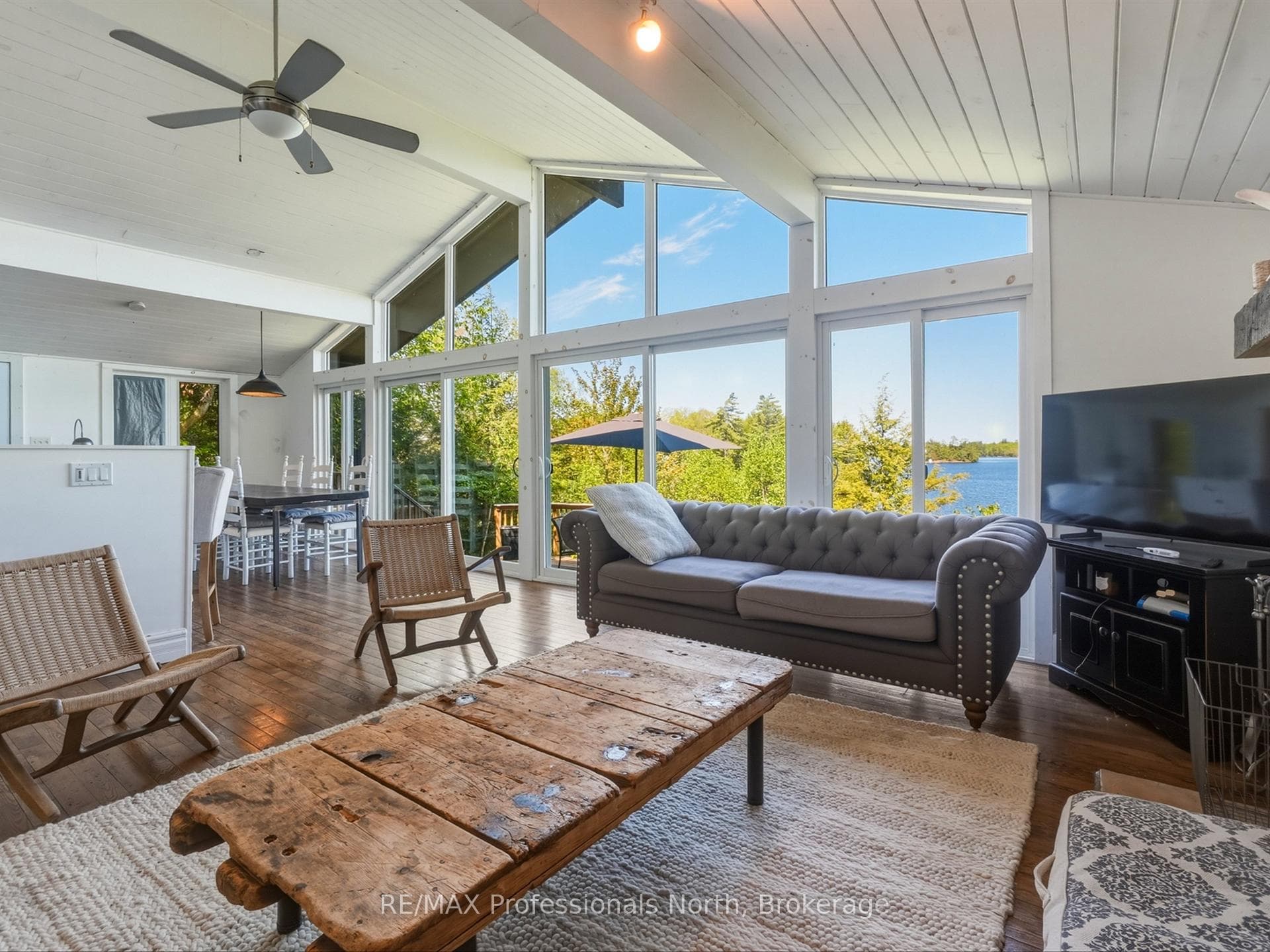 COTTAGE INTERIOR