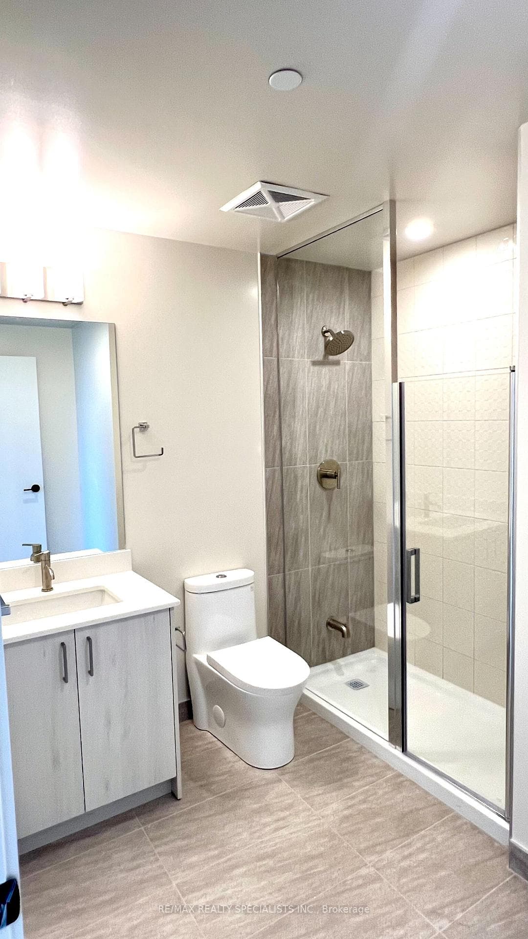 8010 Derry Road Unit 1501 photo 12