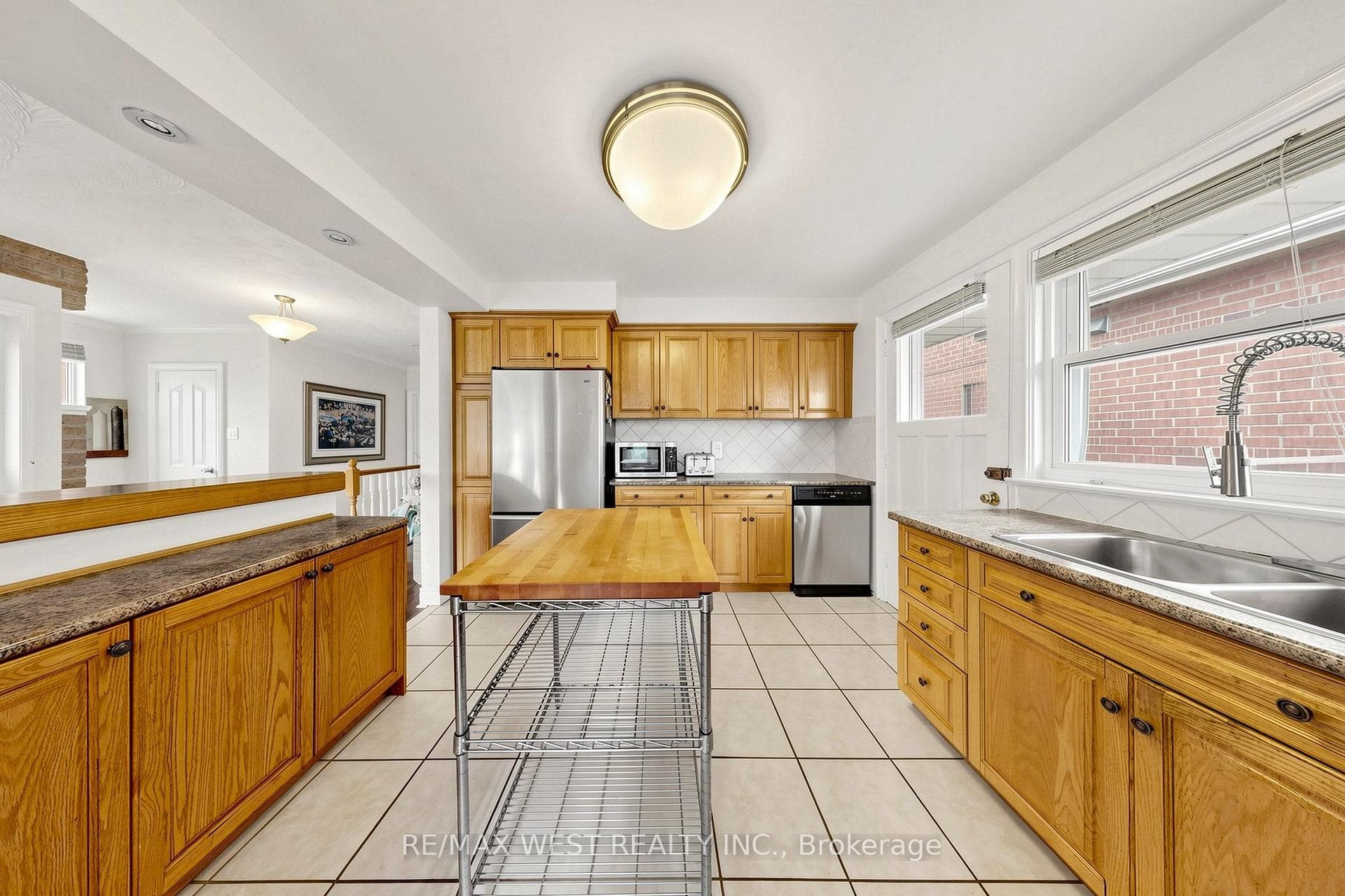 32 Allonsius Drive photo 15