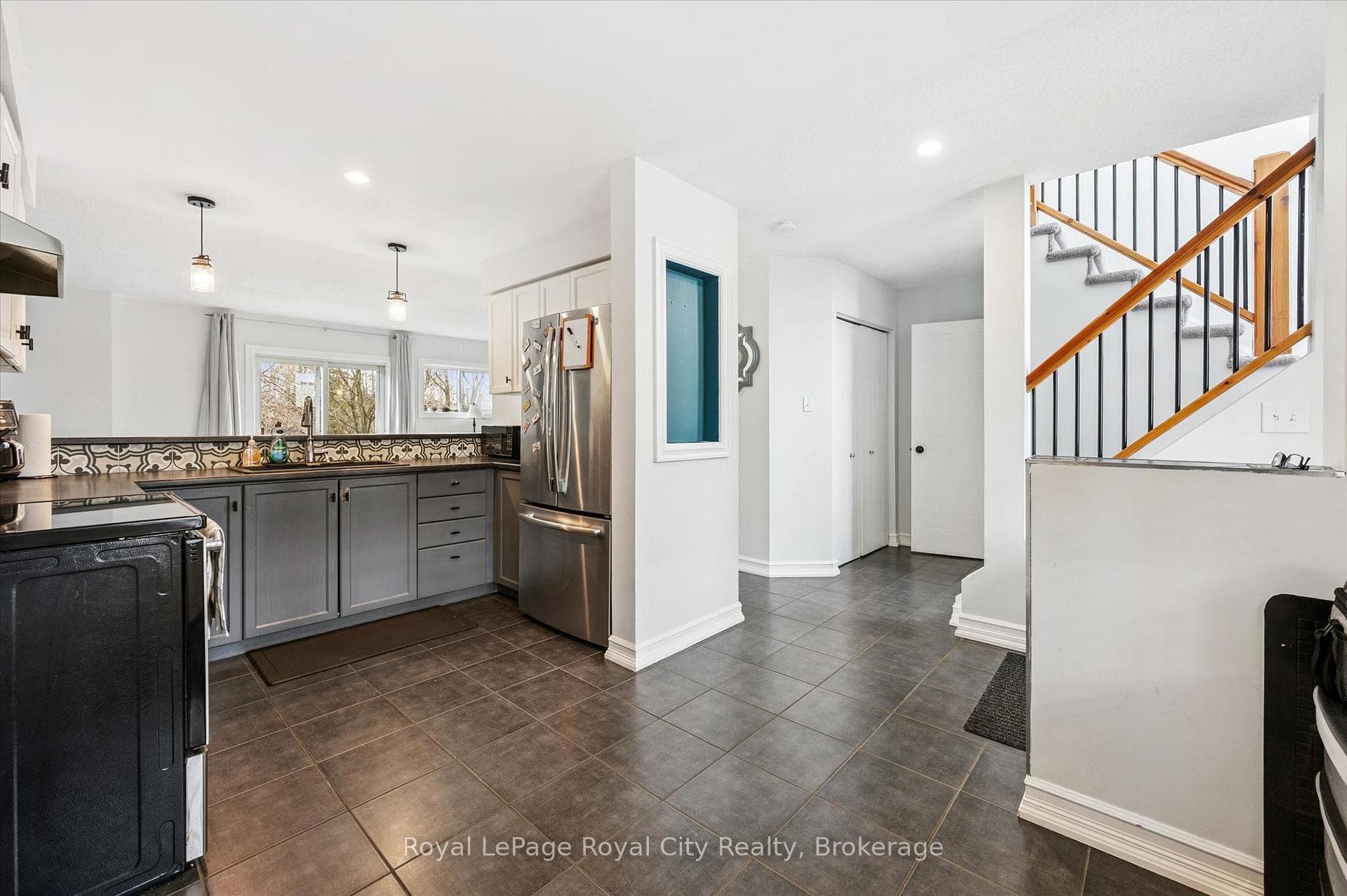 426 Grange Road Unit 26 photo 14