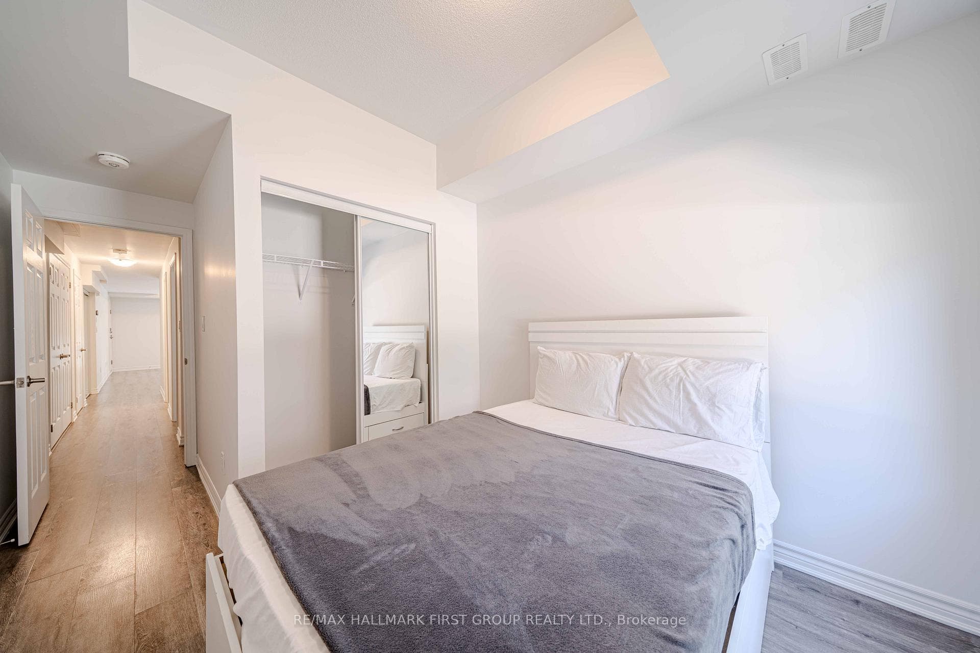 2789 Eglinton Avenue Unit 405 photo 30