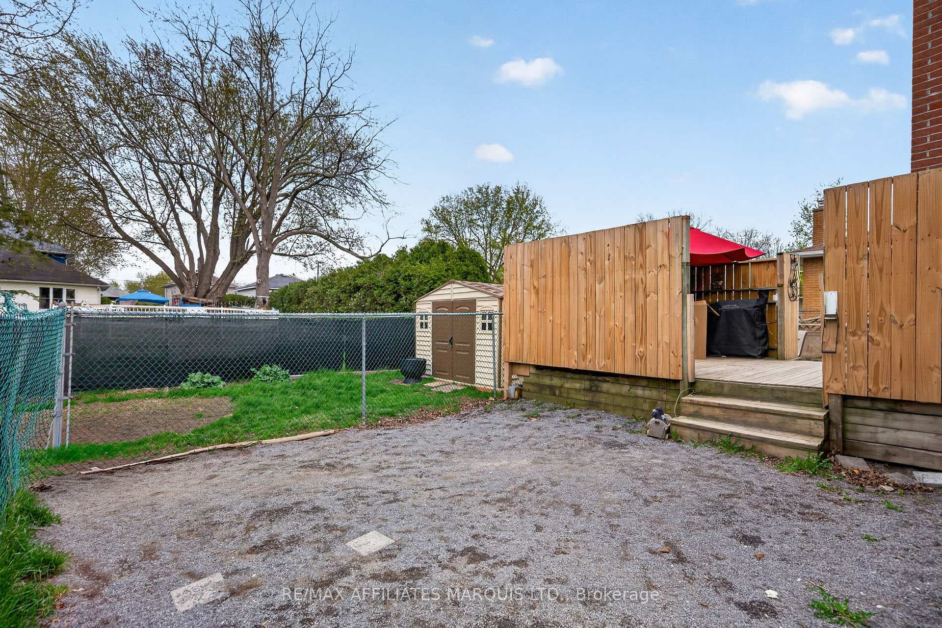 621 Grantwood Avenue photo 30