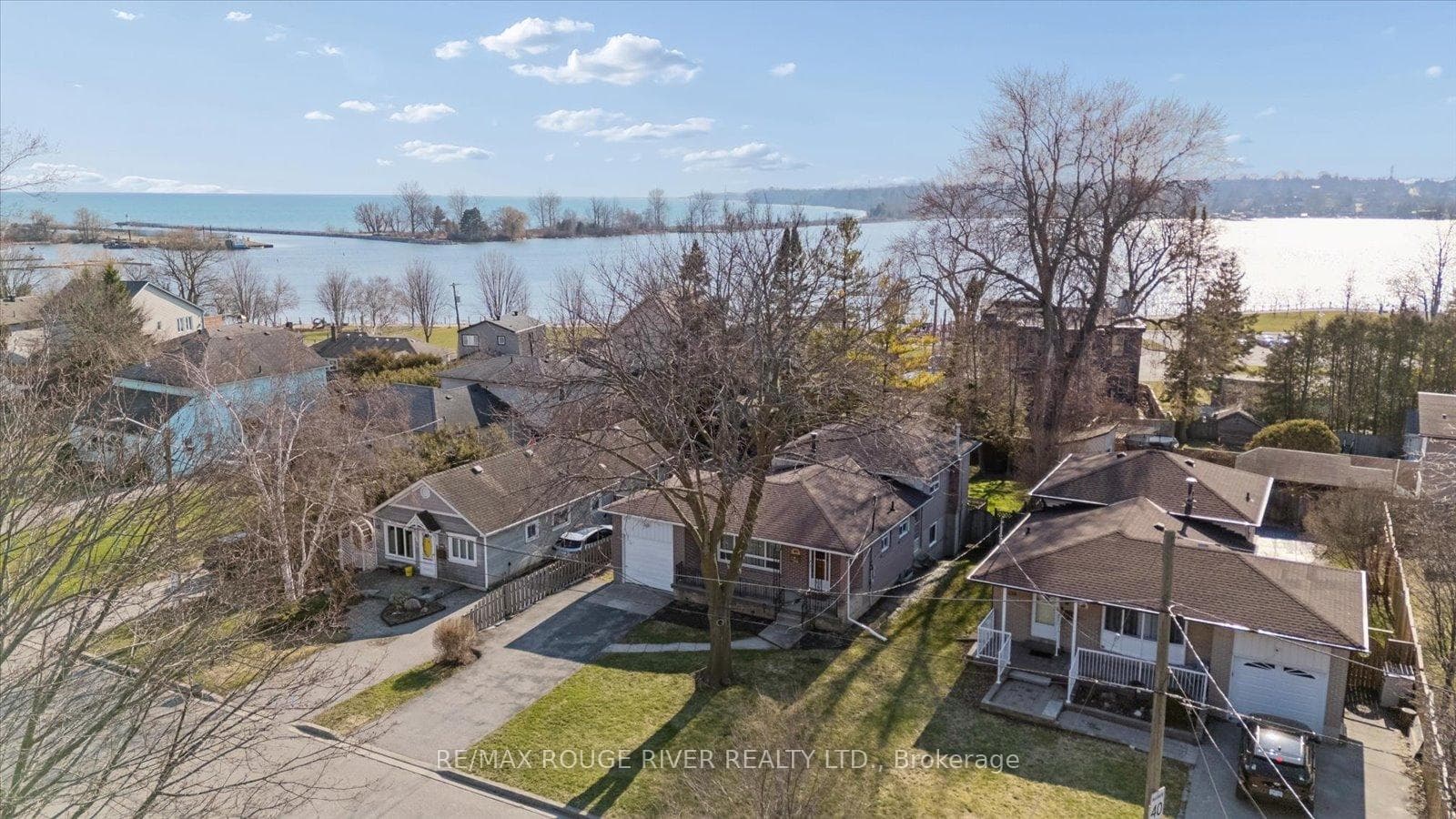 672 Pleasant Street photo 1