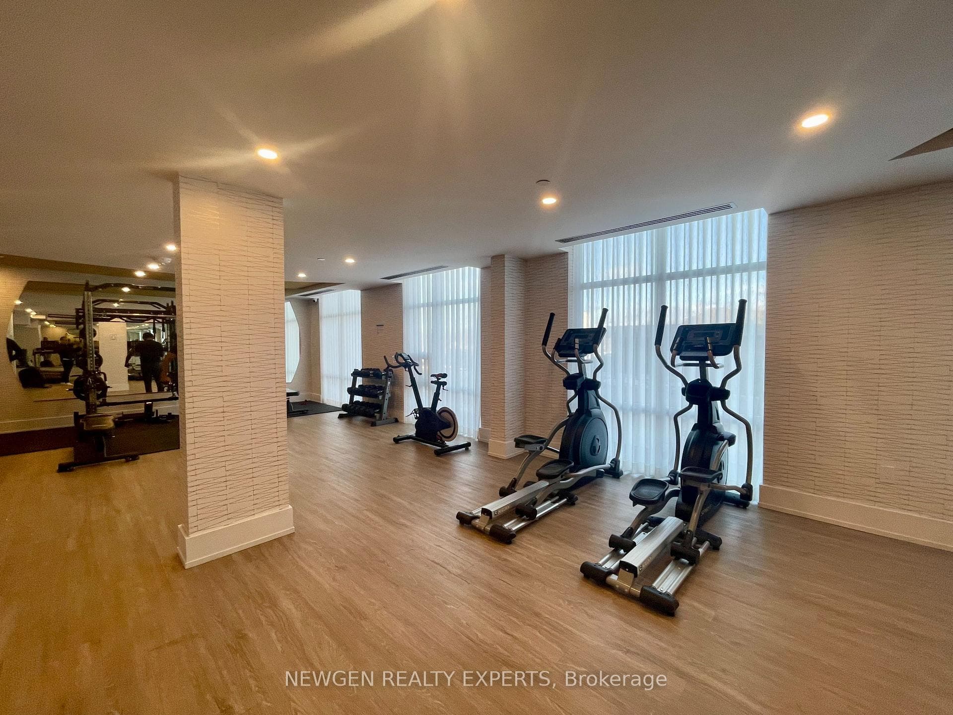 460 Dundas Street Unit 220 photo 30