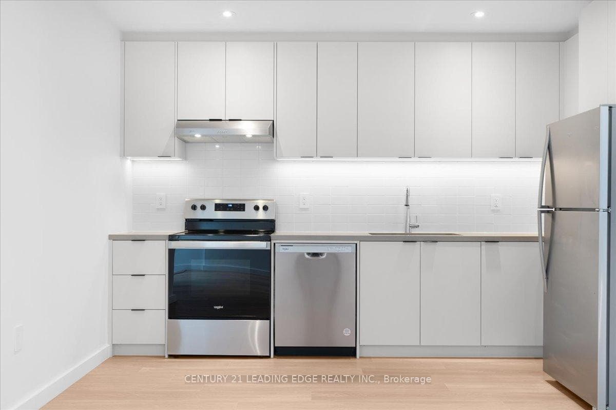 10 Summit Avenue Unit 1 photo 3