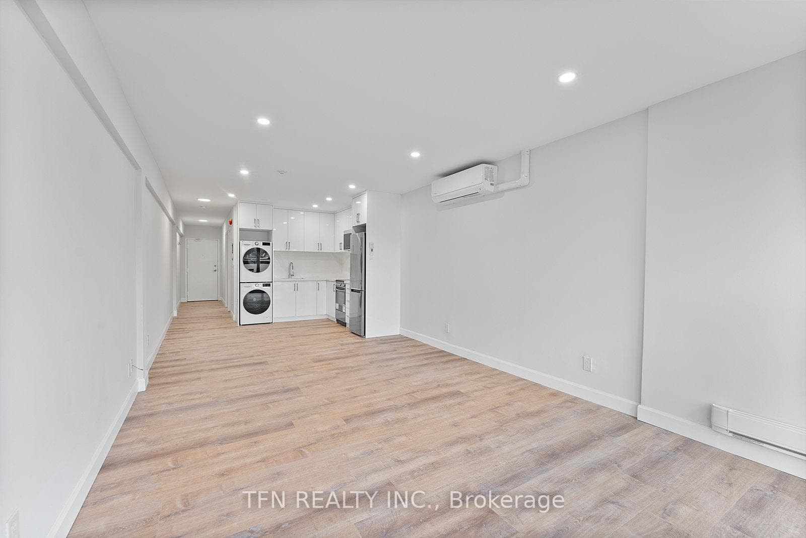 1328 Gerrard Street Unit 302 photo 13
