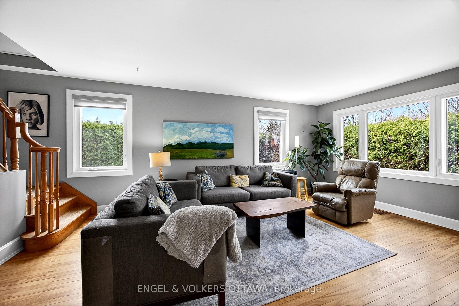 166 Wesley Avenue photo 4