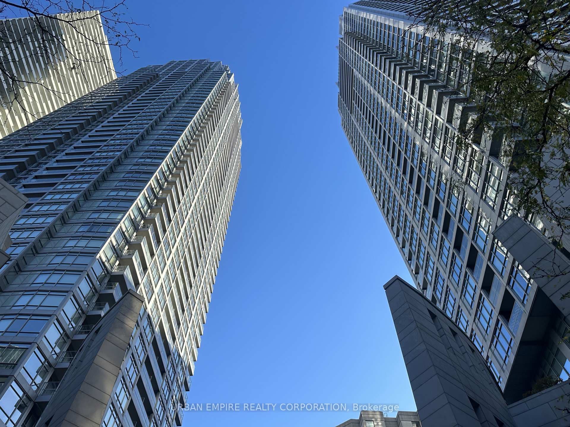 2191 Yonge Street Unit 1208 photo 37