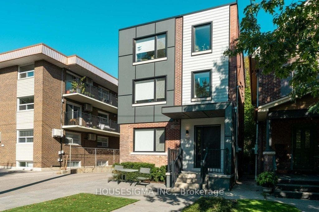 167 Quebec Avenue Unit Unit 3 photo 2