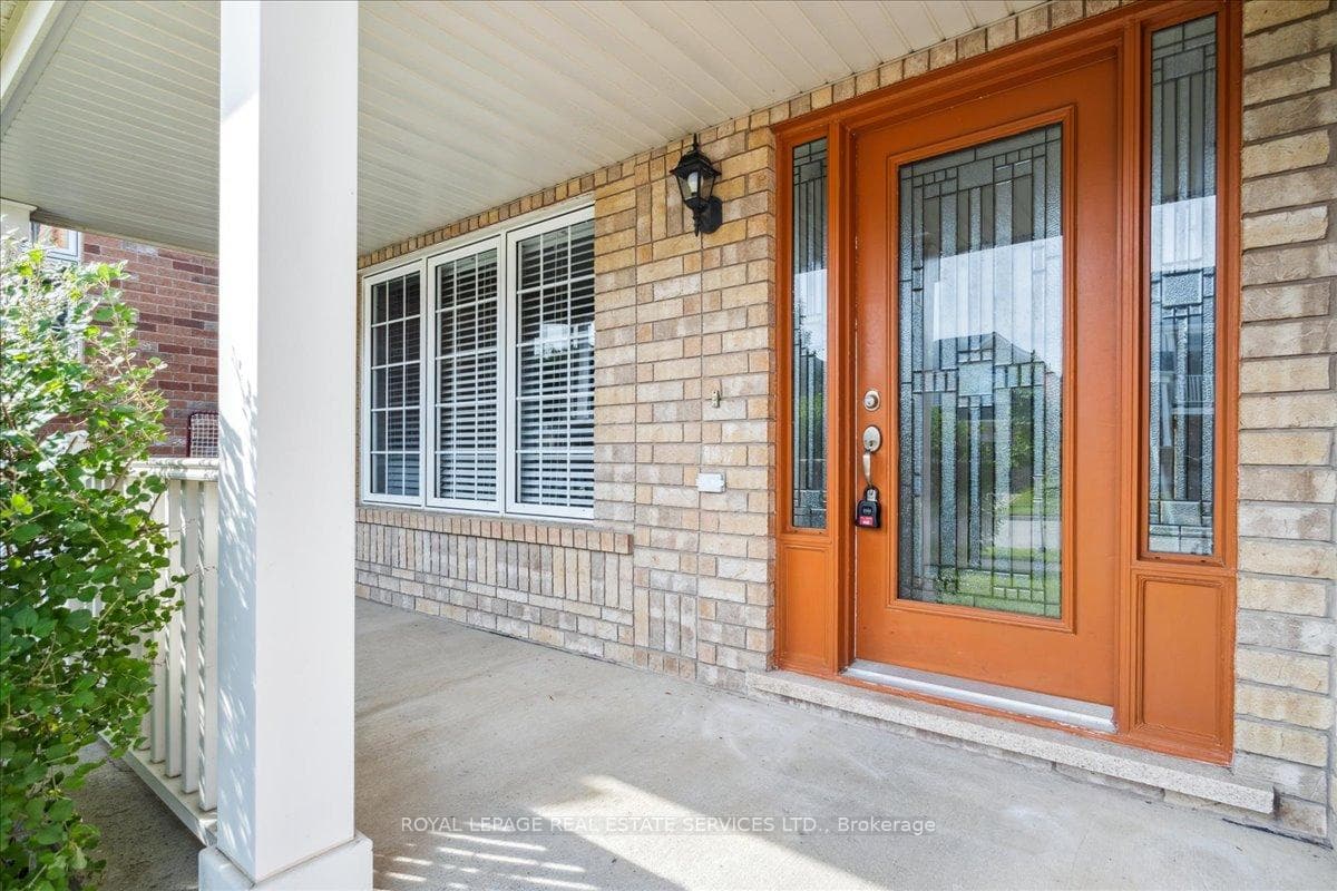 3264 McCurdy Court photo 2