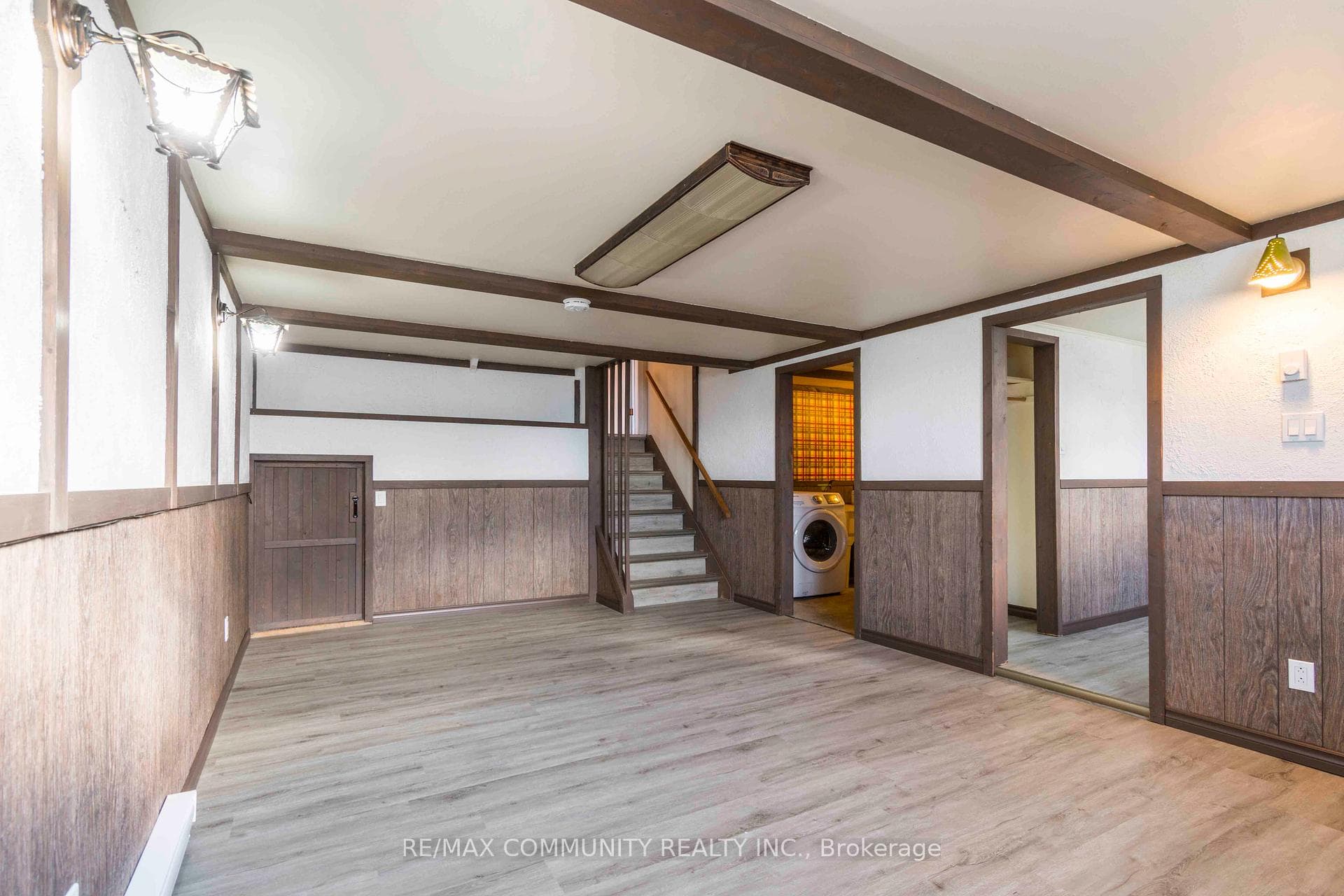123 Prospect Hill photo 28