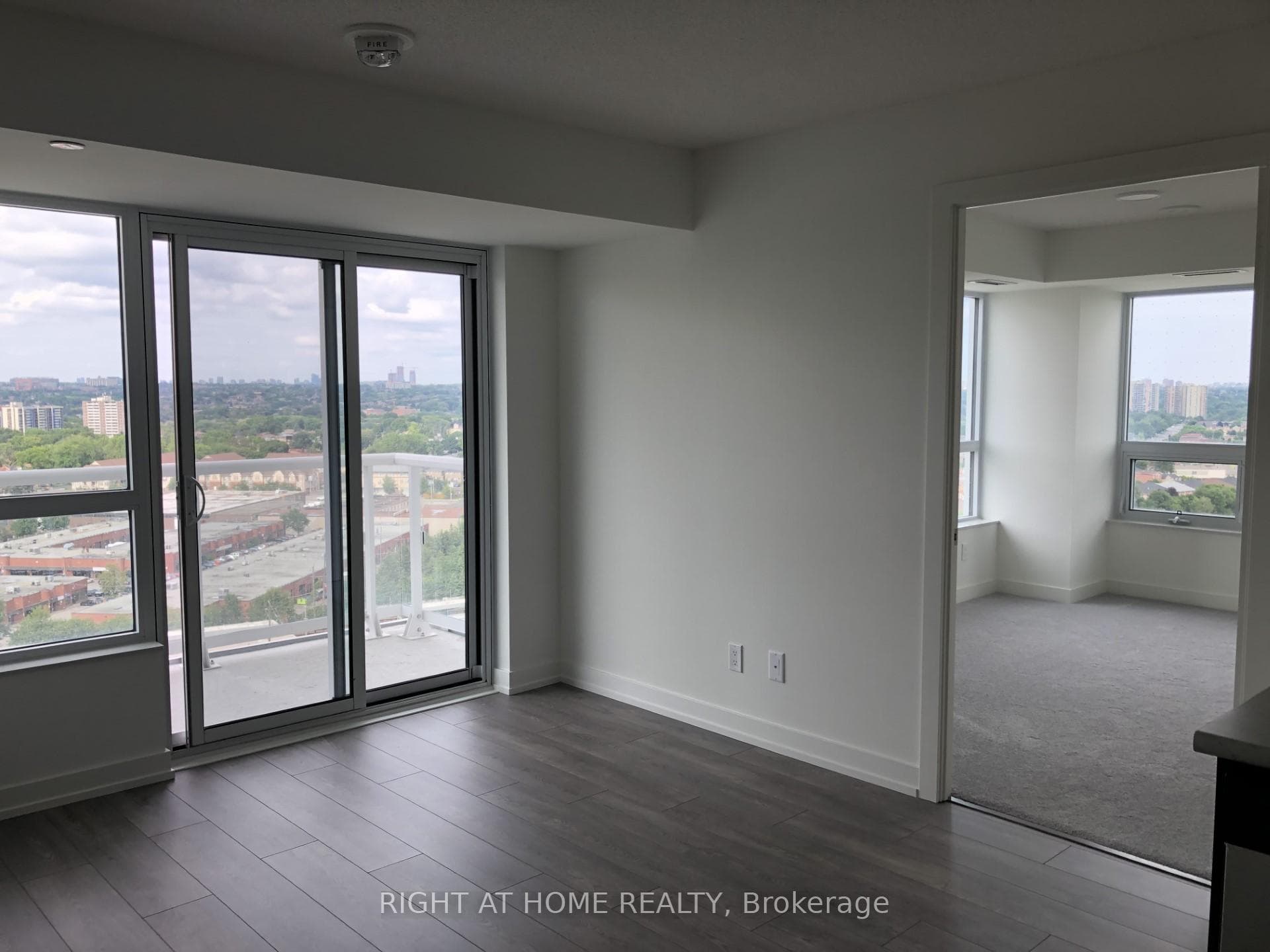 10 Wilby Crescent Unit 1801-P photo 5