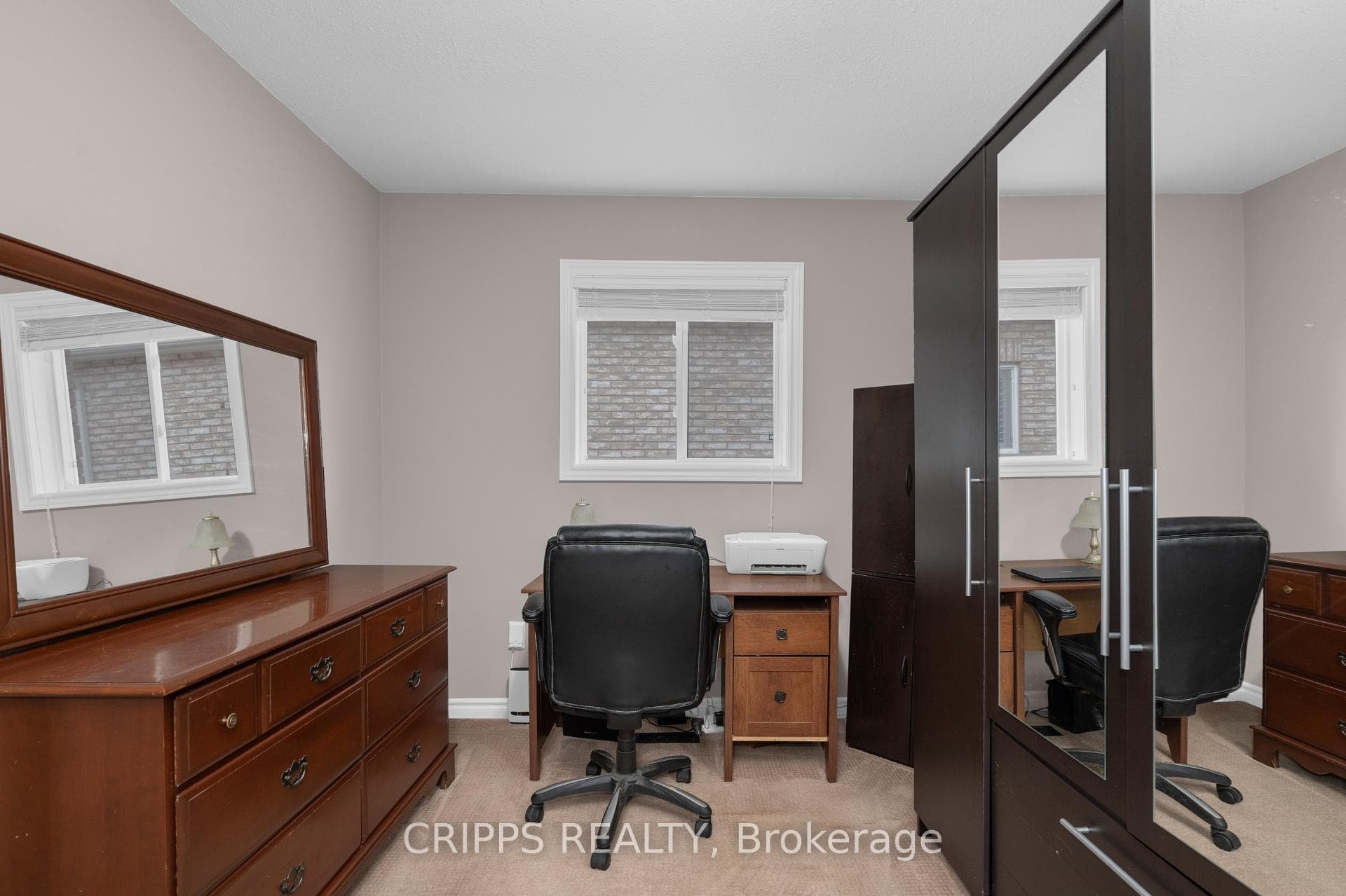 53 Monique Crescent photo 29