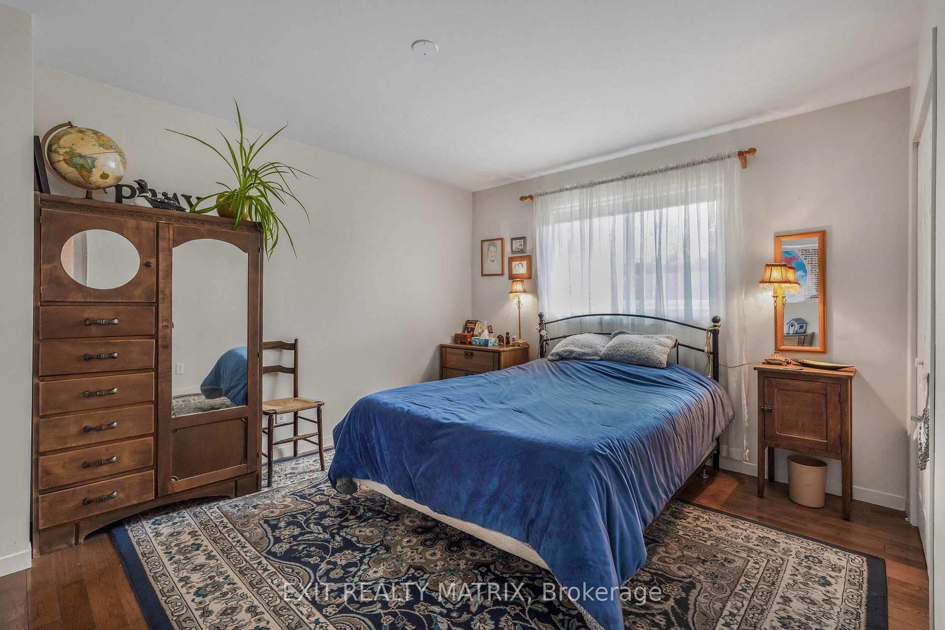 509 Ghislain Street photo 17