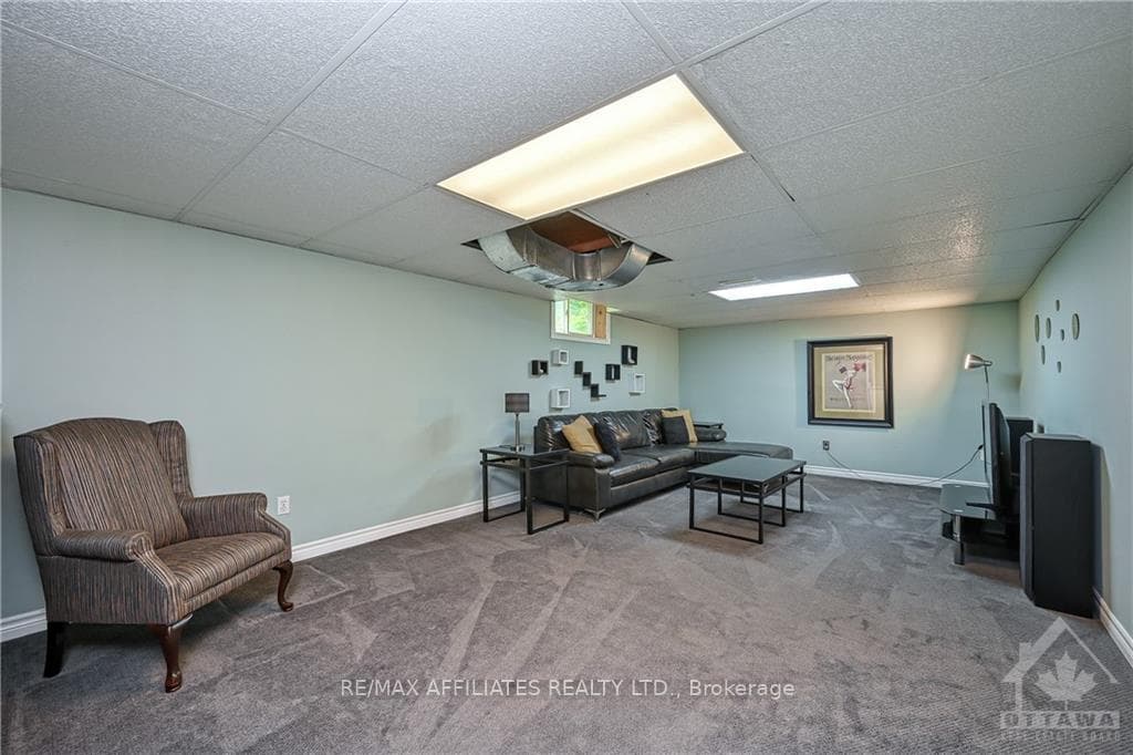 1597 DUPLANTE Avenue photo 23