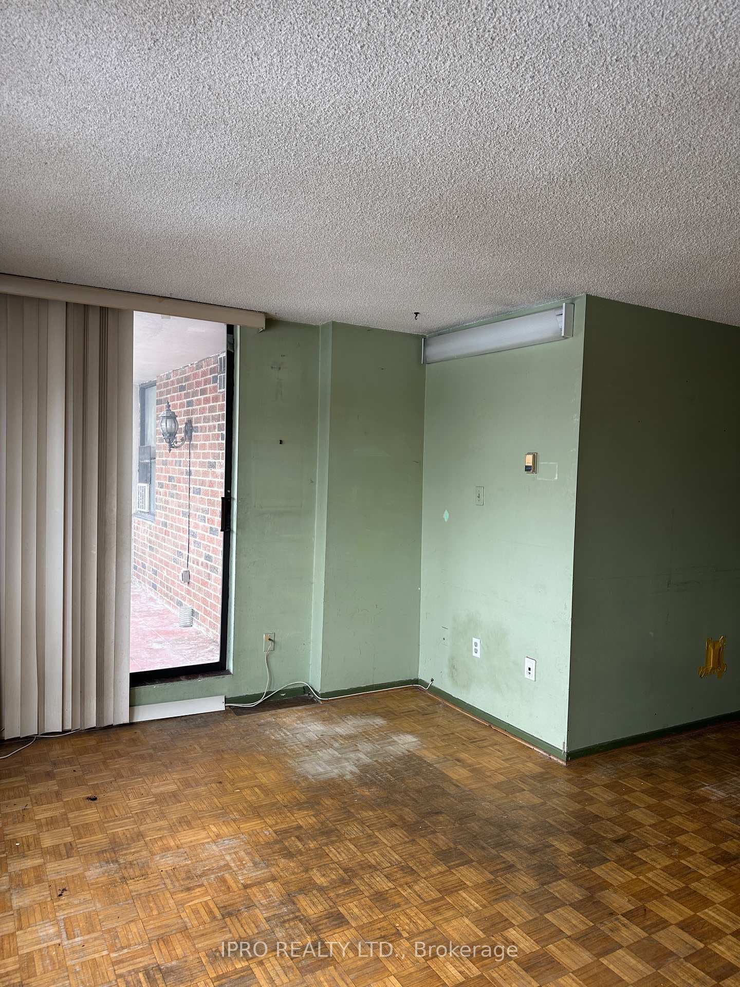 25 Sunrise Avenue Unit 403 photo 5
