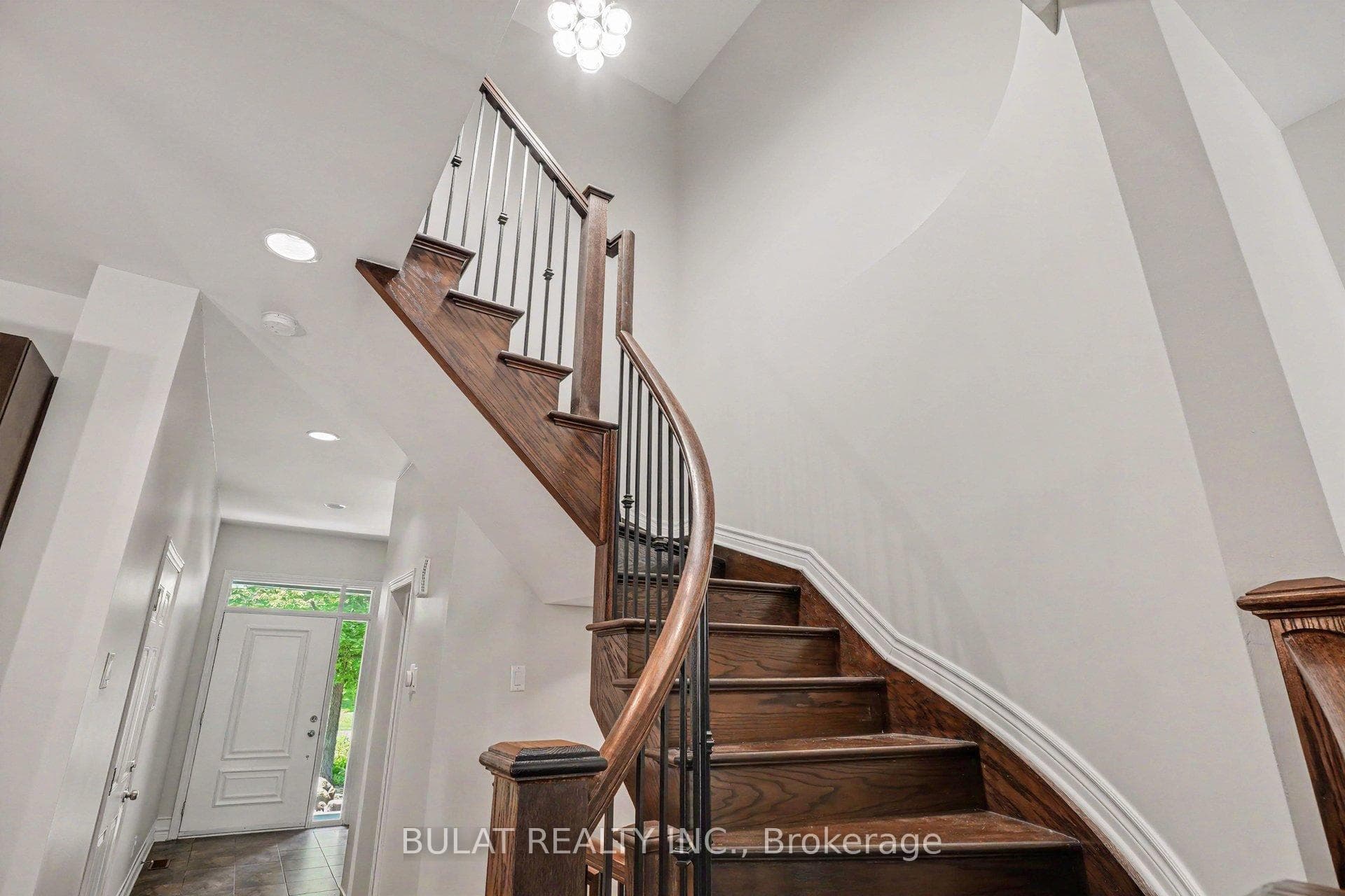 Hardwood Stairs to 2nd level