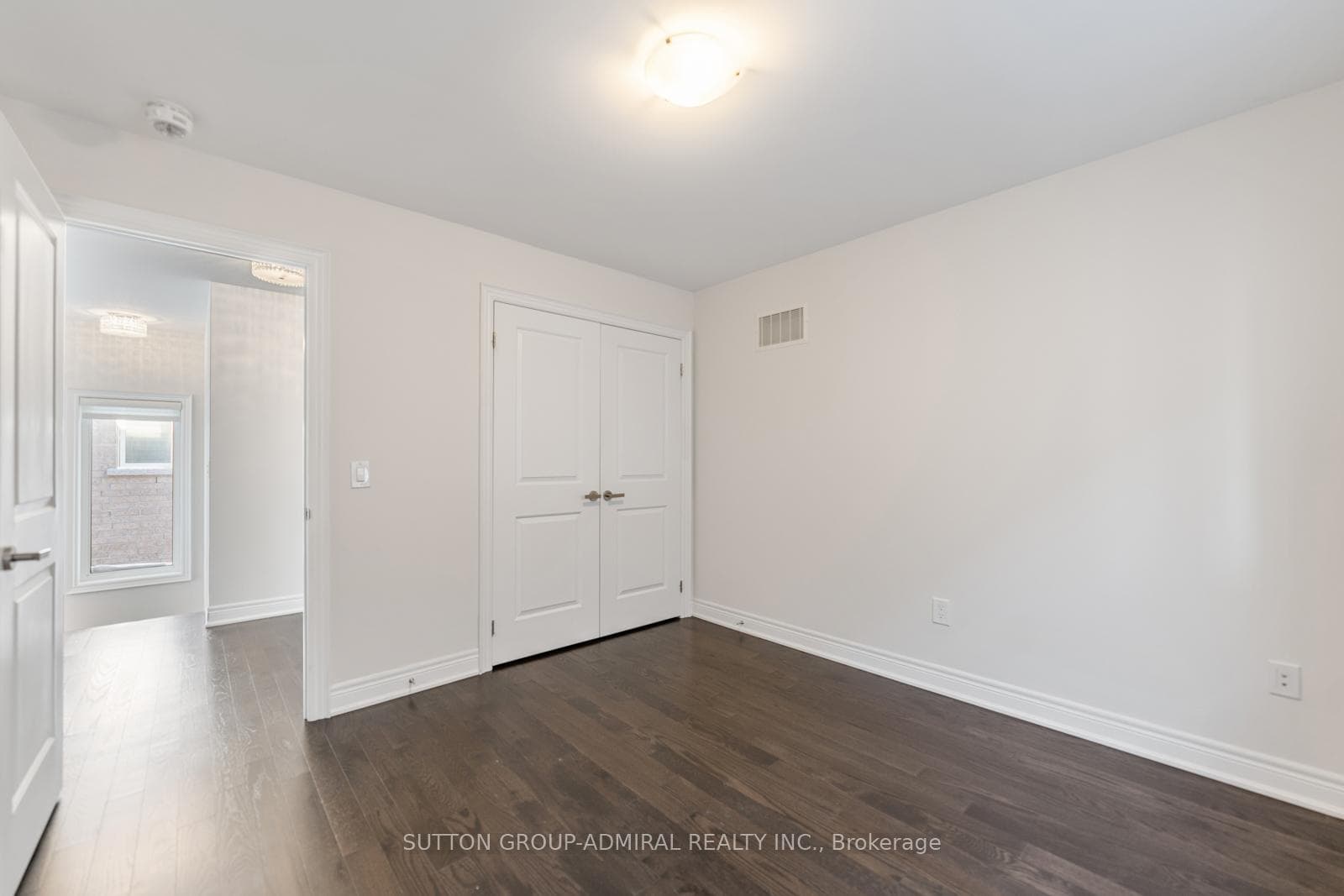 124 Mondial Crescent photo 30