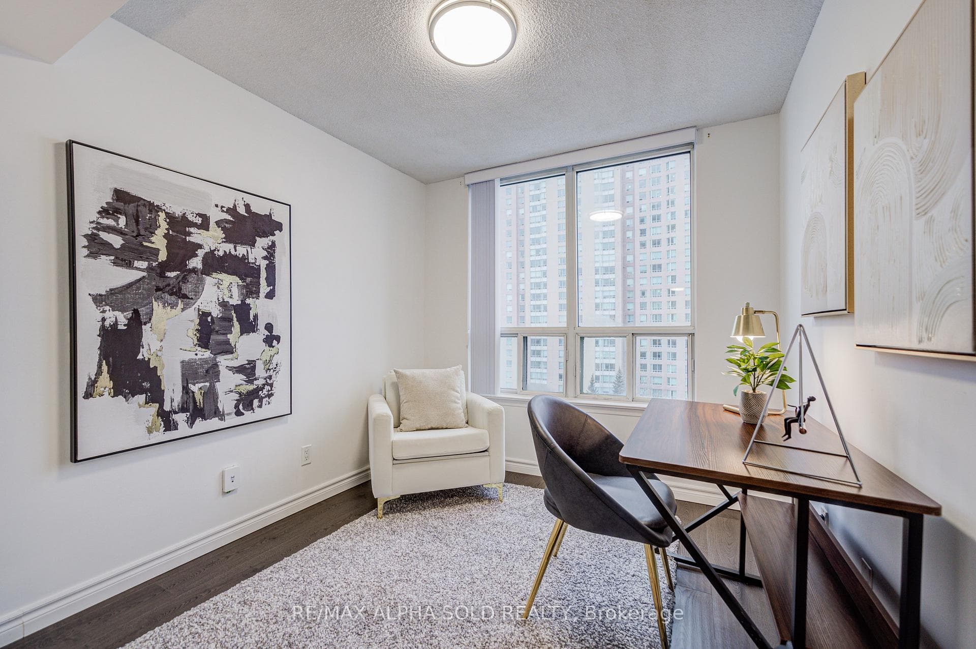 88 Corporate Drive Unit 907 photo 22