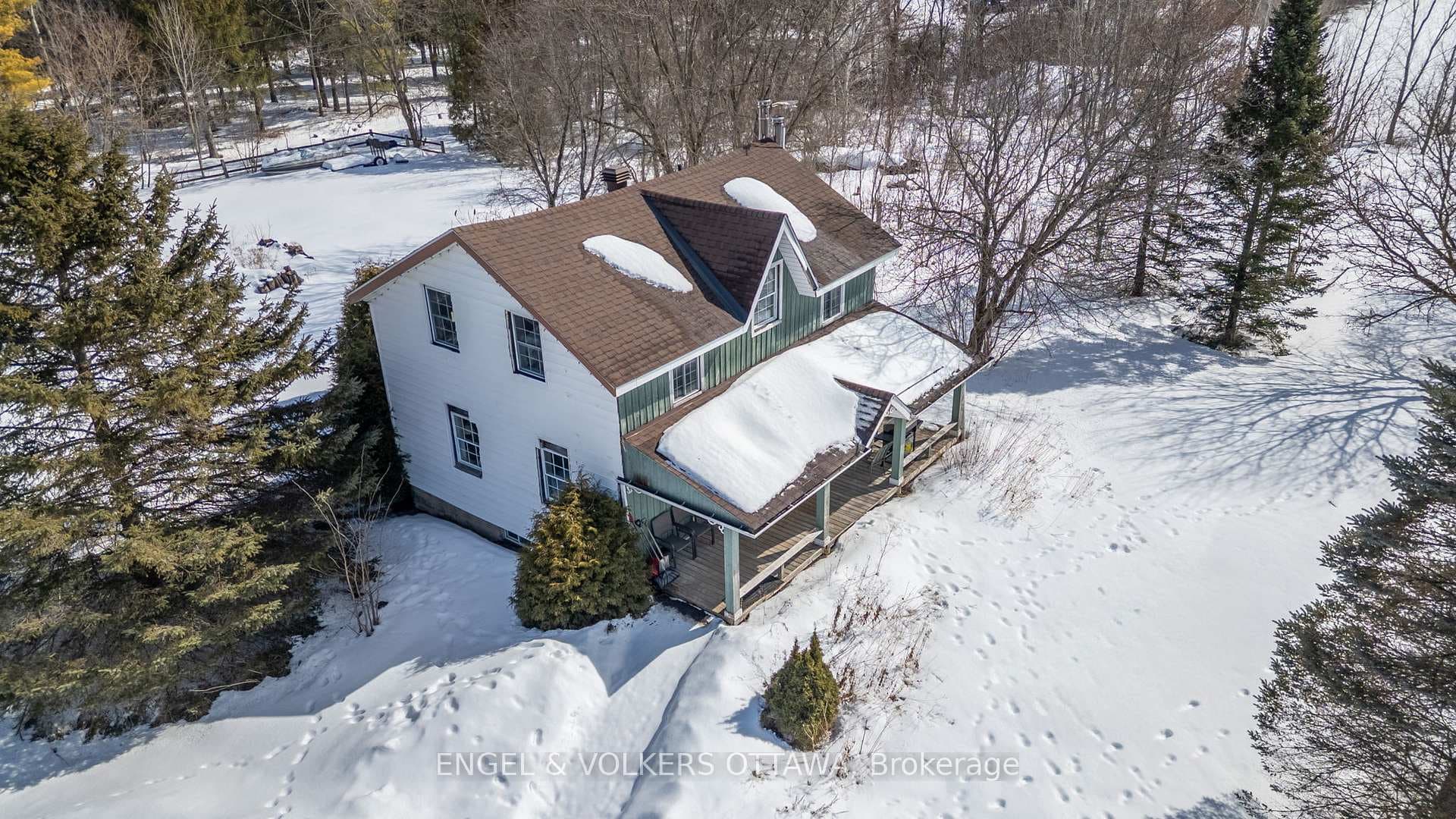 8666 Springhill Road photo 10