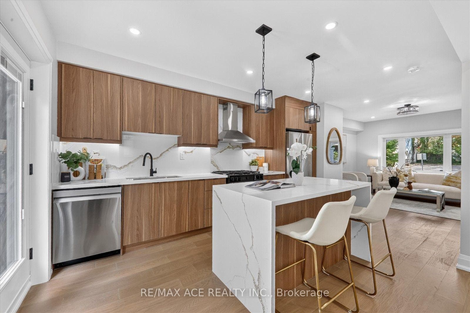 100 Dunkirk Road photo 16