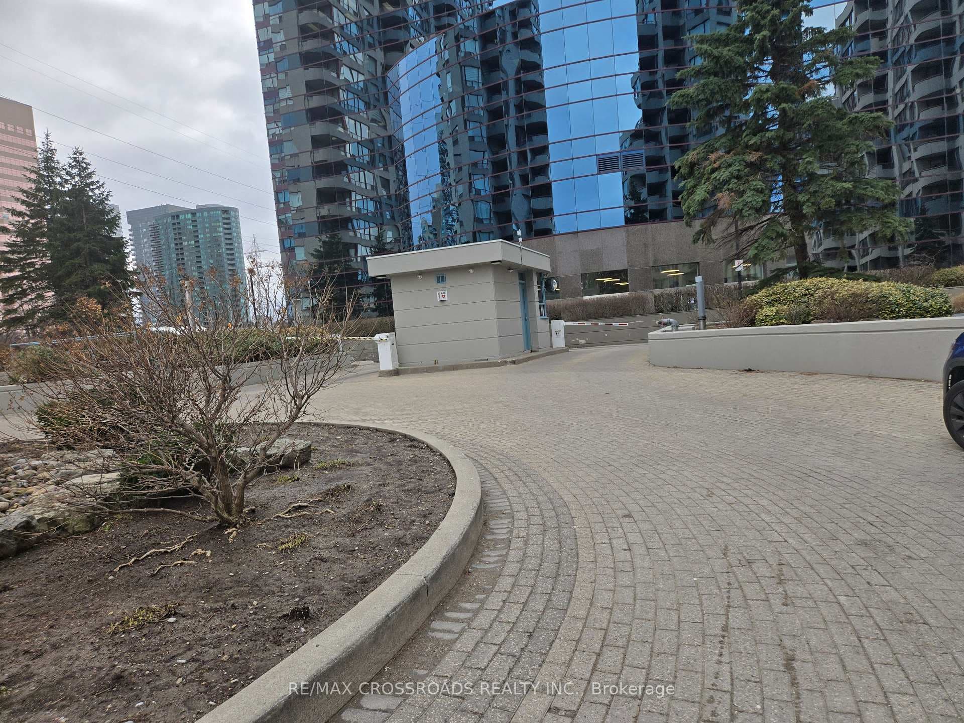 5785 Yonge Street Unit Ph202 photo 2