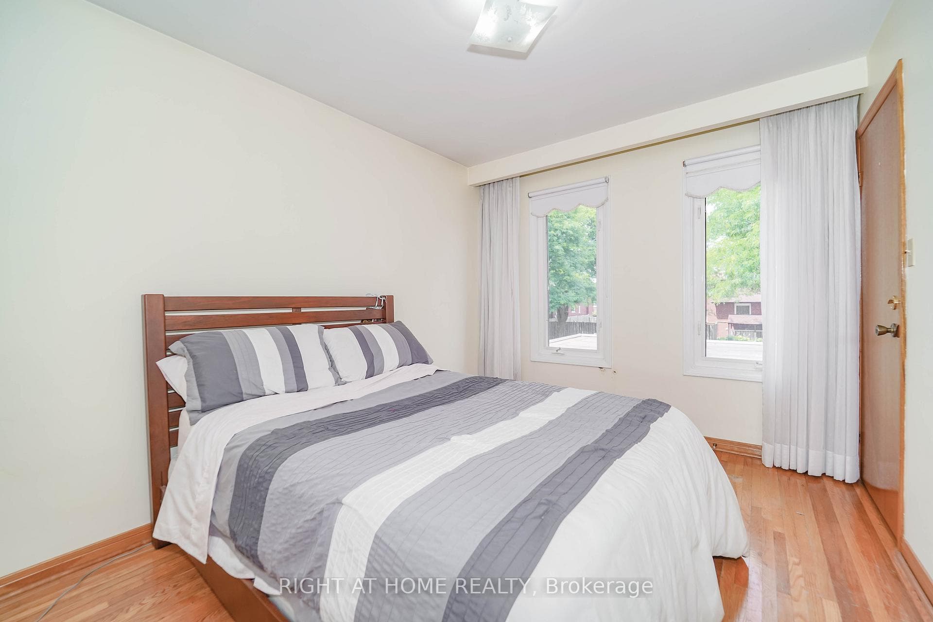 2 Lapworth Crescent photo 21