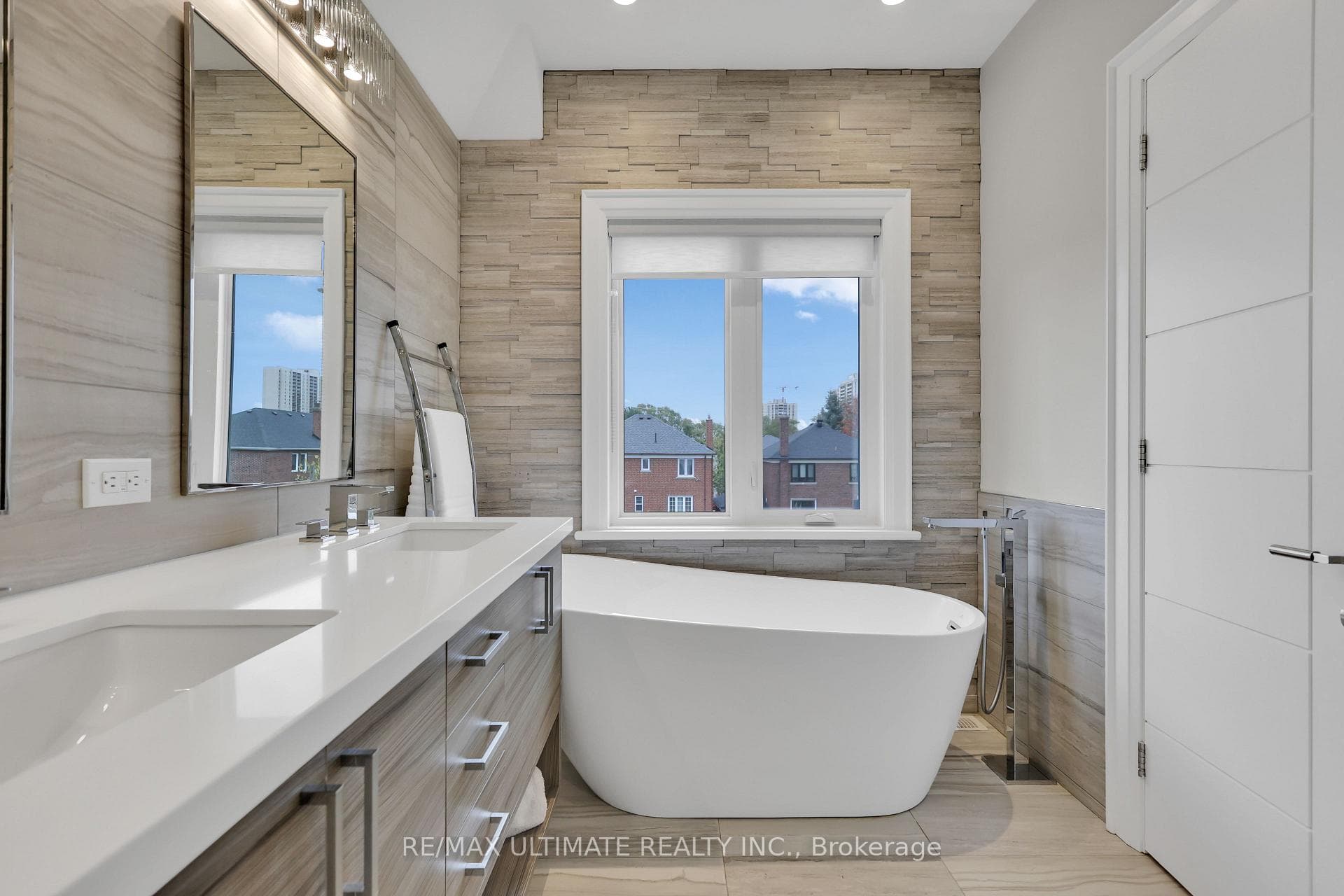 743 Glencairn Avenue photo 18