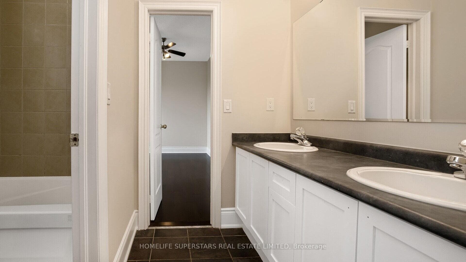 127 Whitwell Drive photo 24