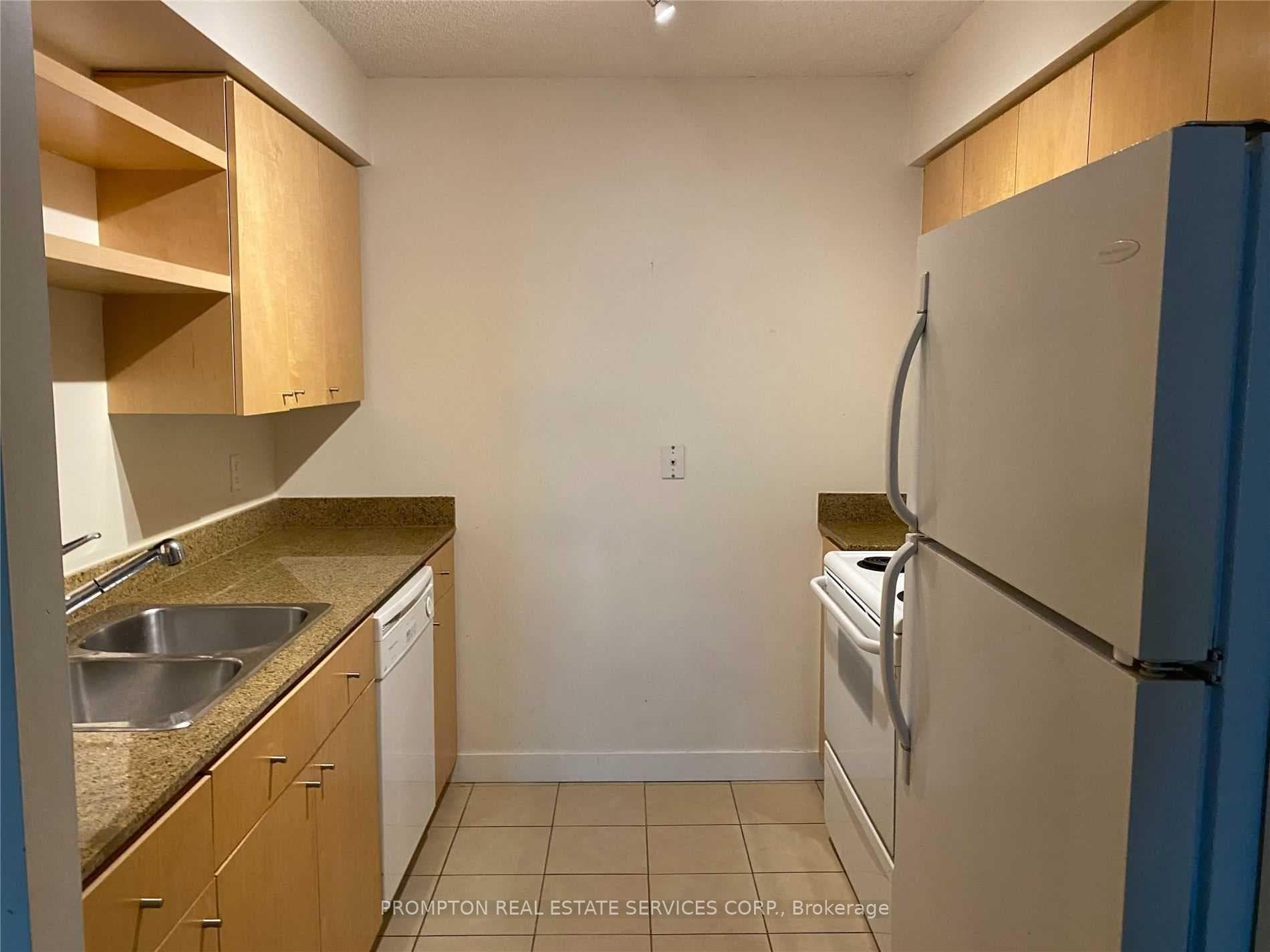 373 Front Street Unit 702 photo 4