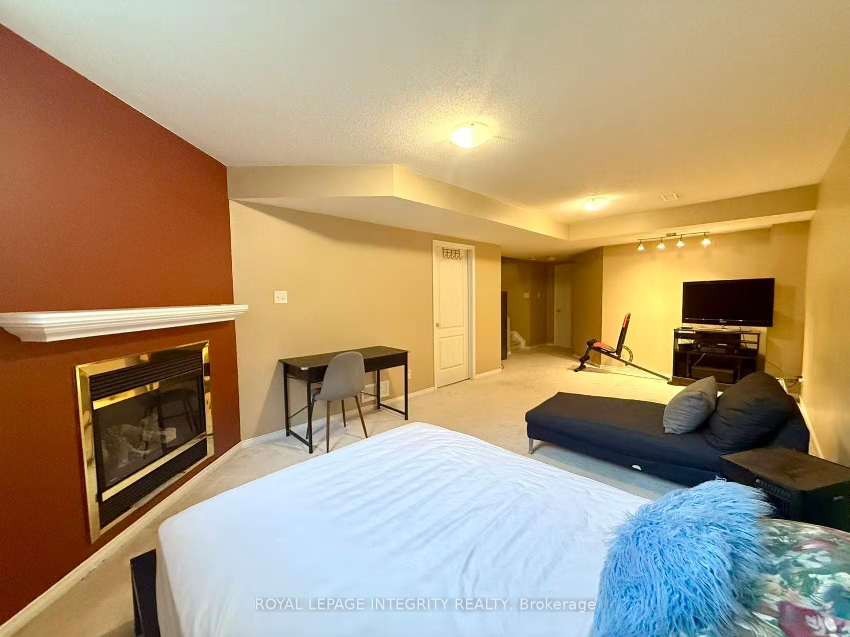 3 IPSWICH Terrace photo 14