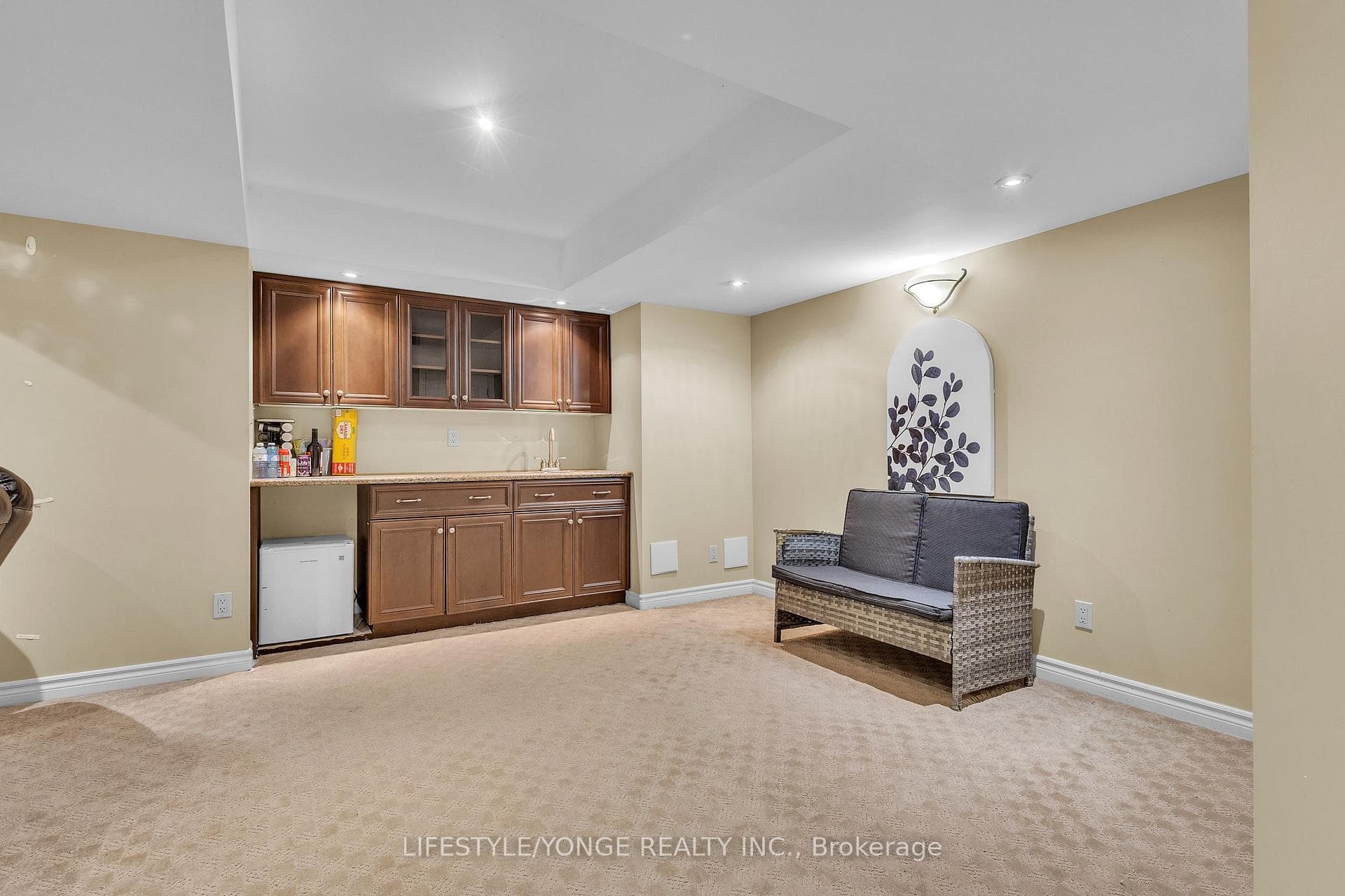 44 Tallowtree Place photo 33