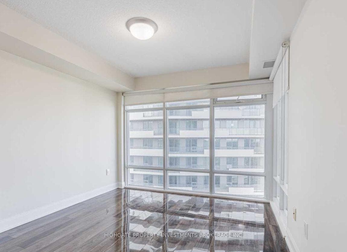 2191 Yonge Street Unit 2111 photo 15