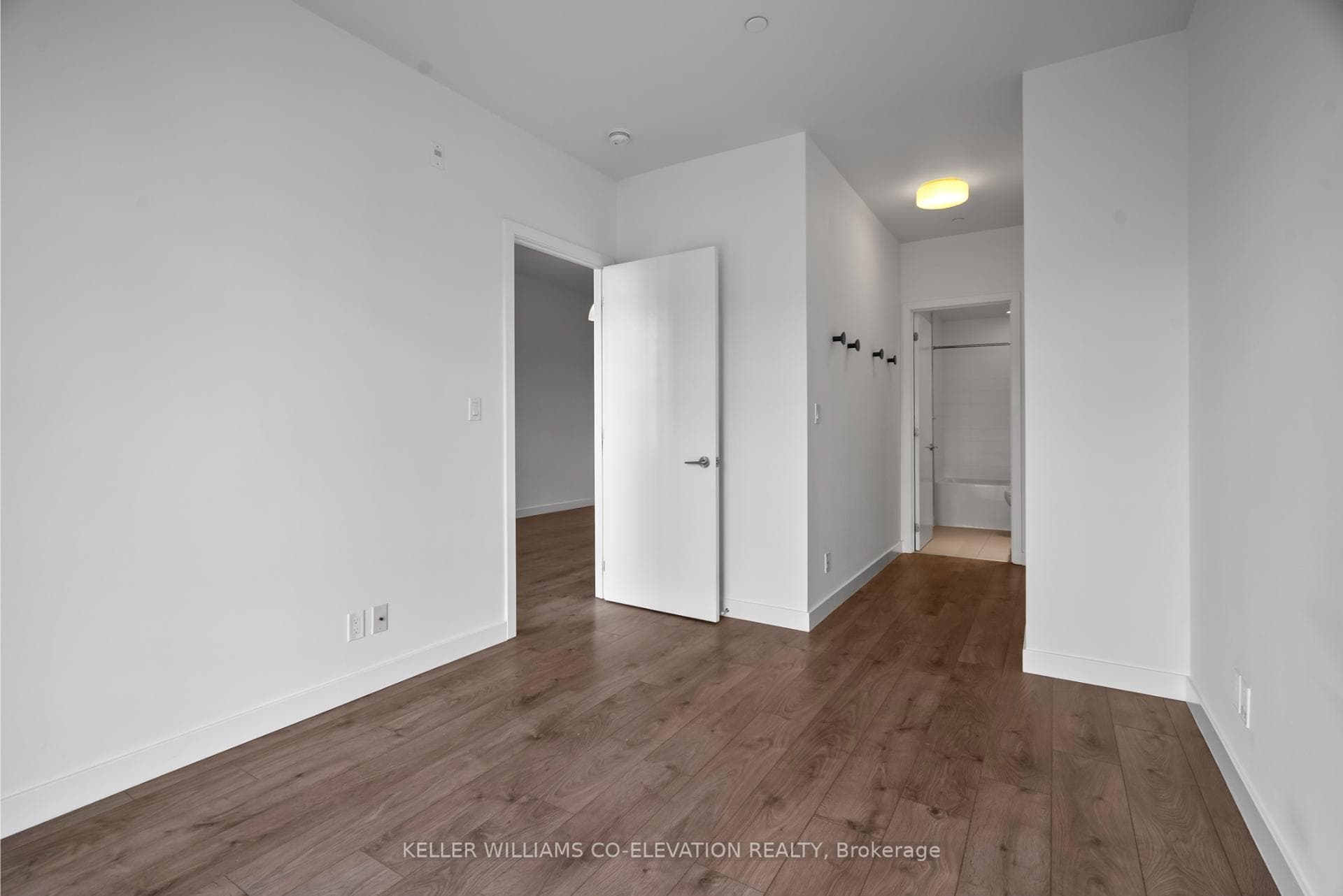 1075 Queen Street Unit 206 photo 8