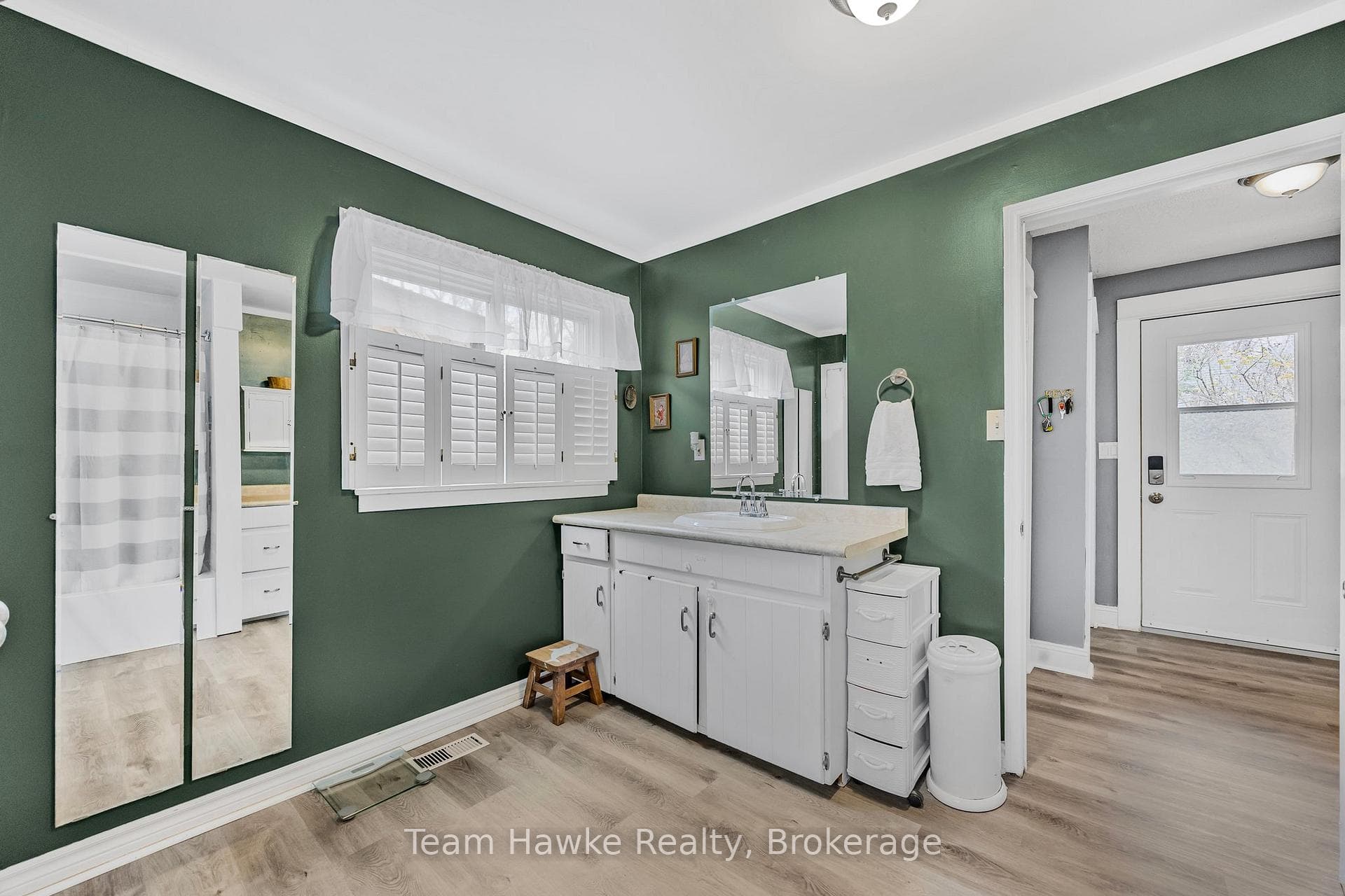 501 TALBOT Street photo 20