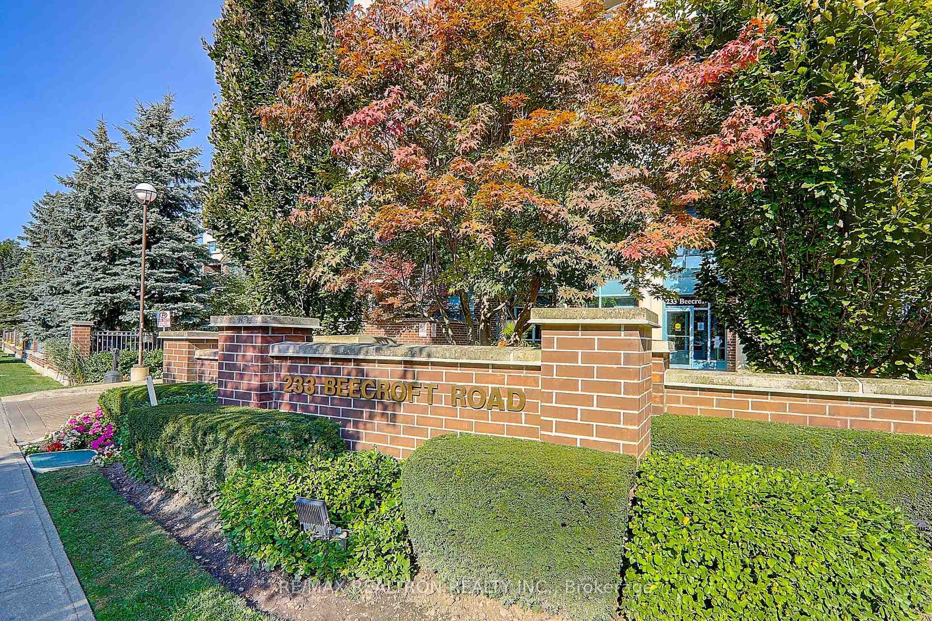233 Beecroft Road Unit 1921 photo 4