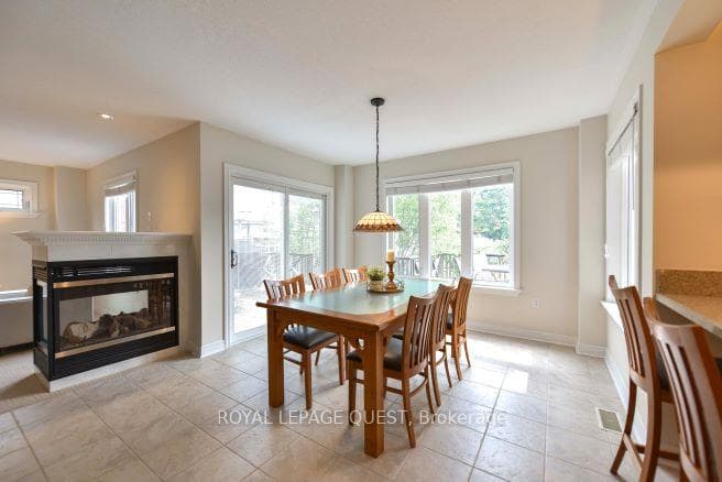 30 Taylor Court photo 18