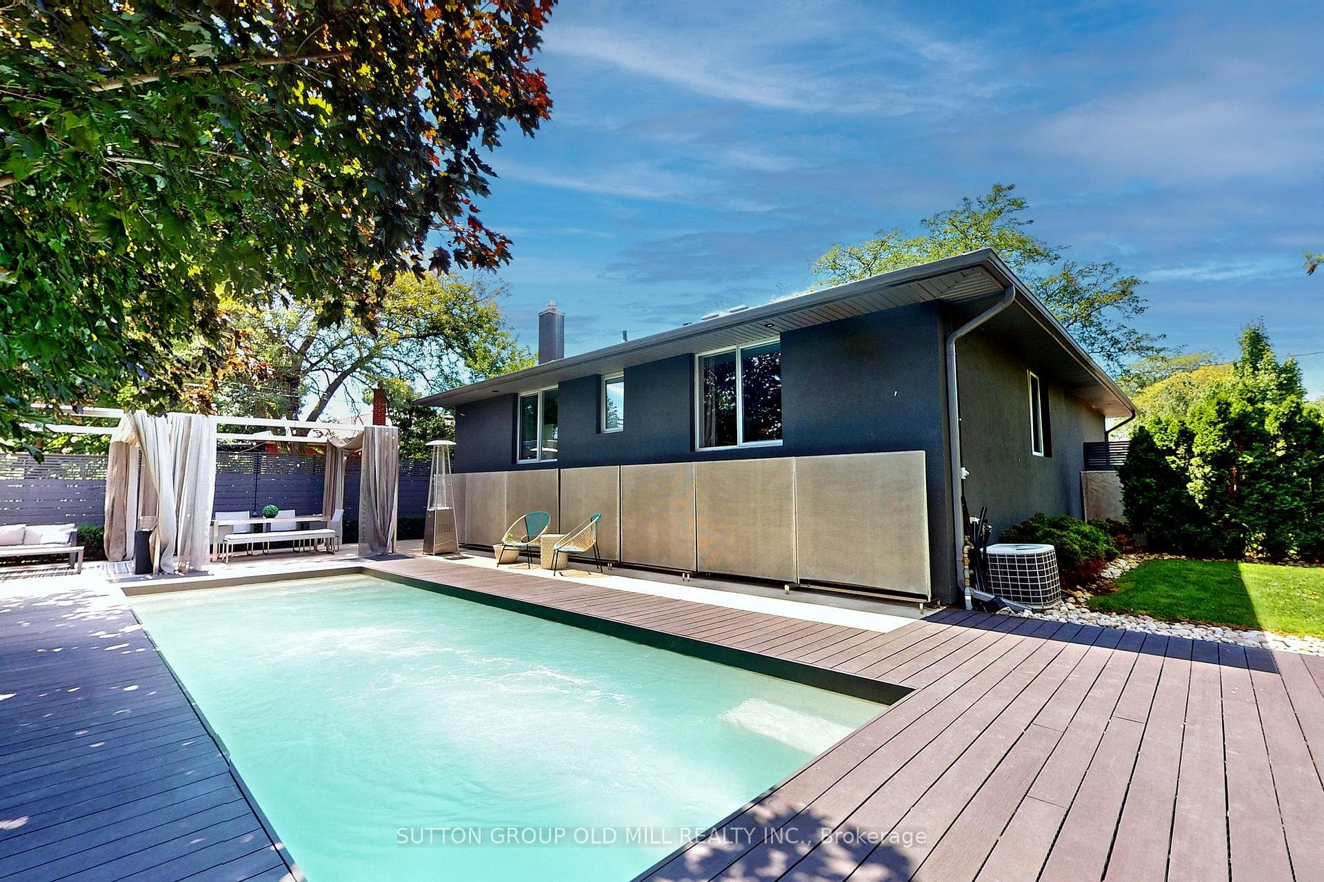 125 Saturn Road photo 30