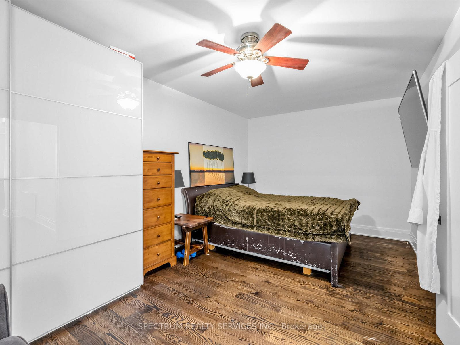 29 Raglan Avenue photo 14